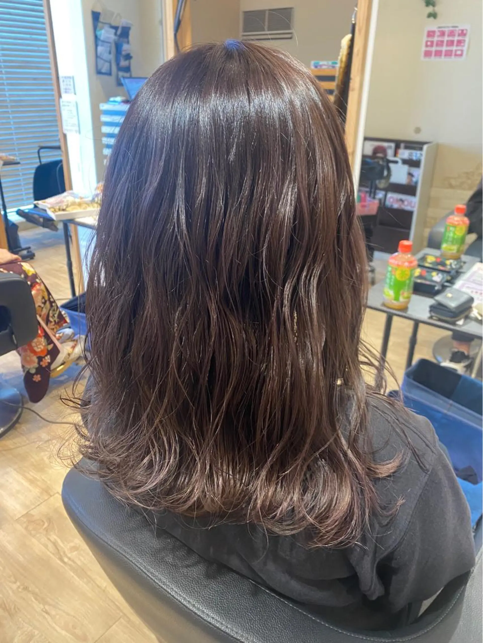 ミディアム カラー アッシュ ピンクカラー ピンクアッシュ ヘアカラー 大久保 隆蔵のヘアスタイル
