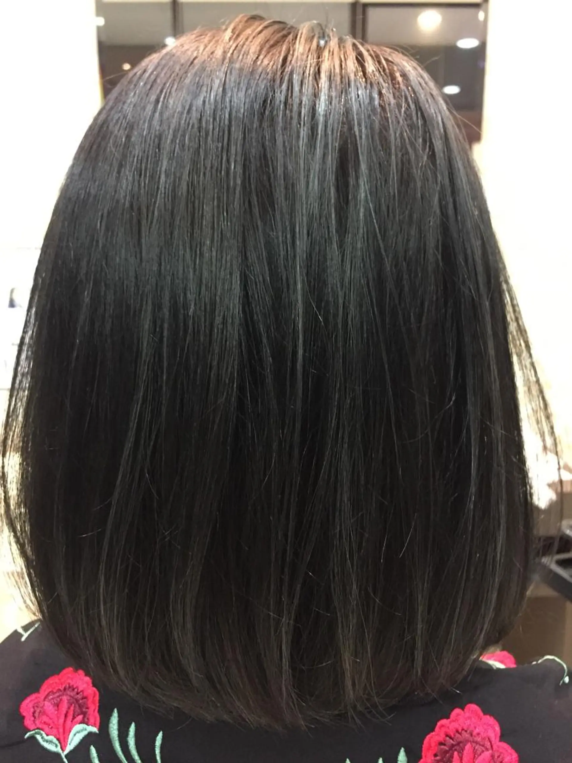 ミディアム カラー アッシュ ブルーカラー ブルージュ ダブルカラー ハイライトカラー 関口 友行のヘアスタイル