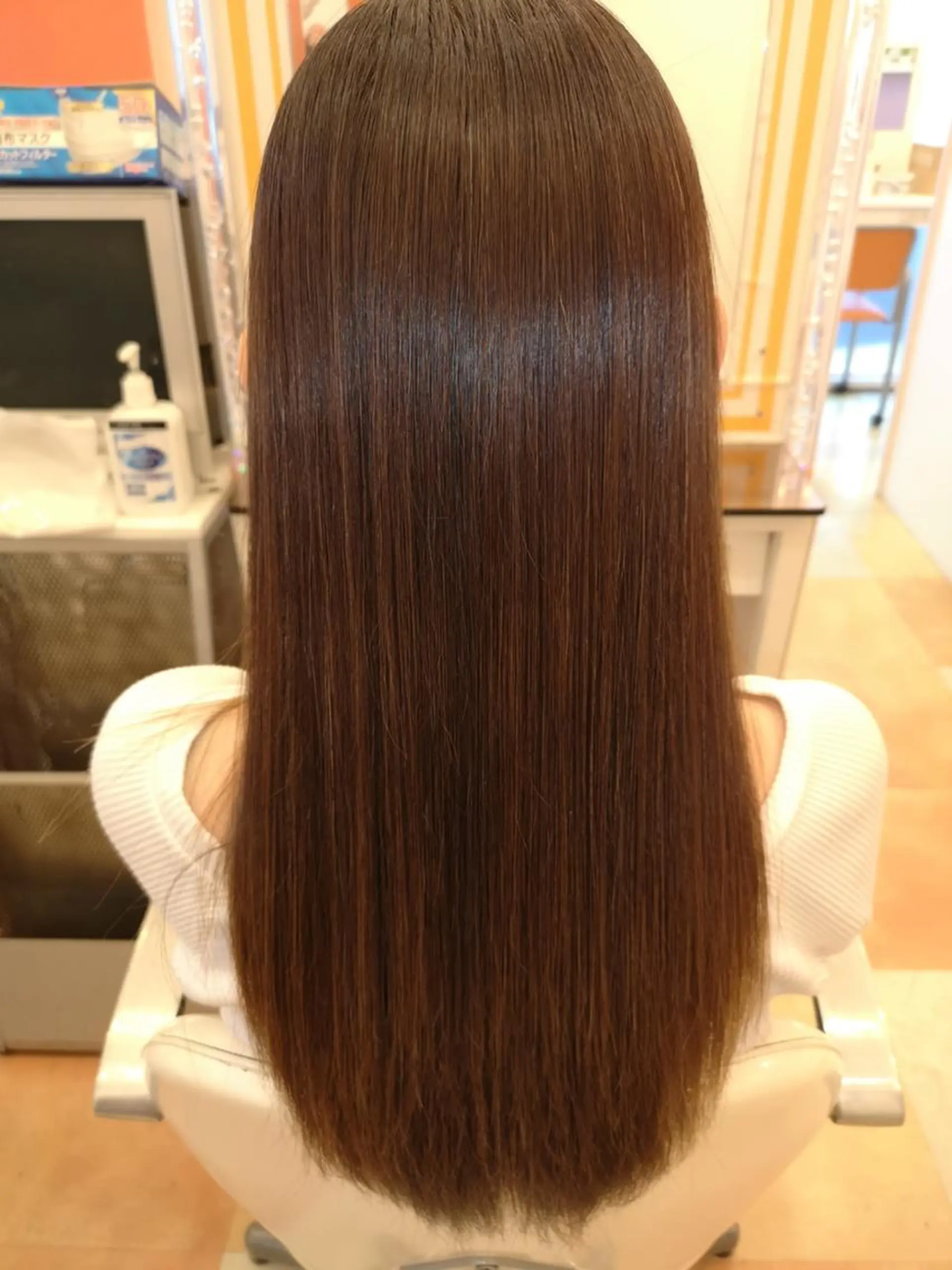 セミロング カット トリートメント イプス ビューティーのヘアスタイル