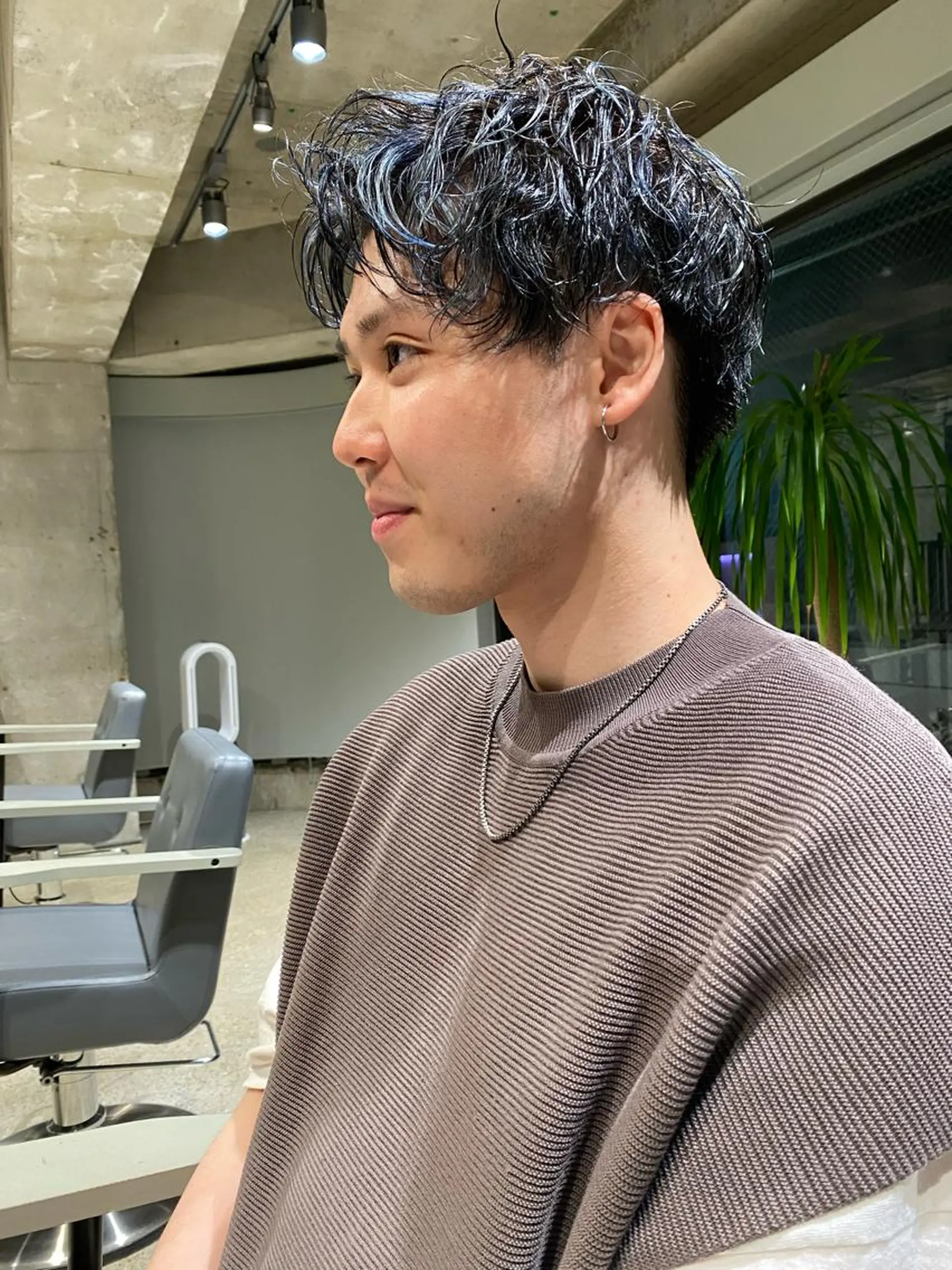 ショート メンズ メンズハイライト ハイライト 無料カットモデル 丸川英心のヘアスタイル