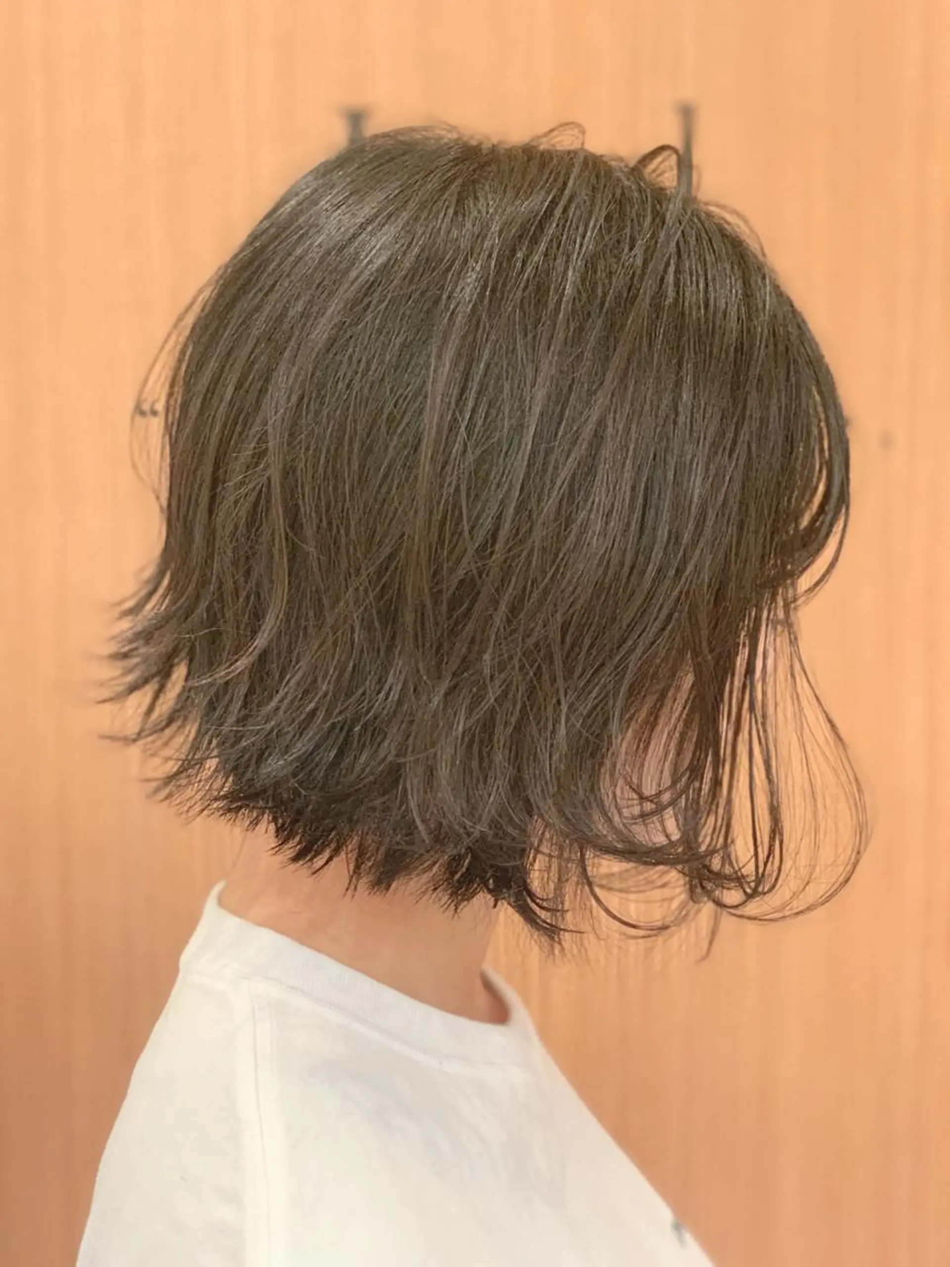 ショート ボブ 外ハネヘア ウルフカット ウルフボブ Lond enikaのヘアスタイル