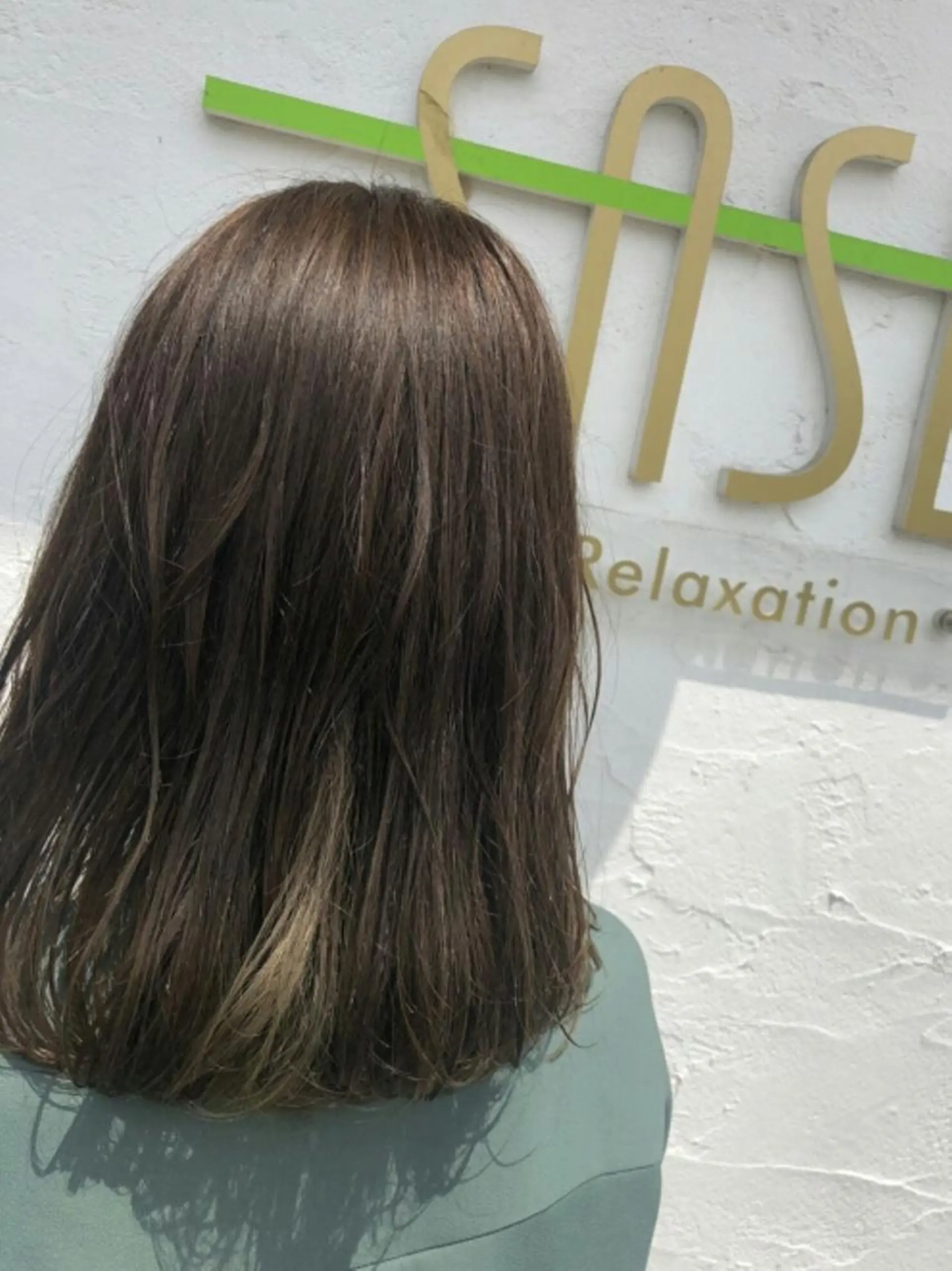 カラー ミディアム ブリーチなしWカラー /酸性ストレート河本のヘアスタイル