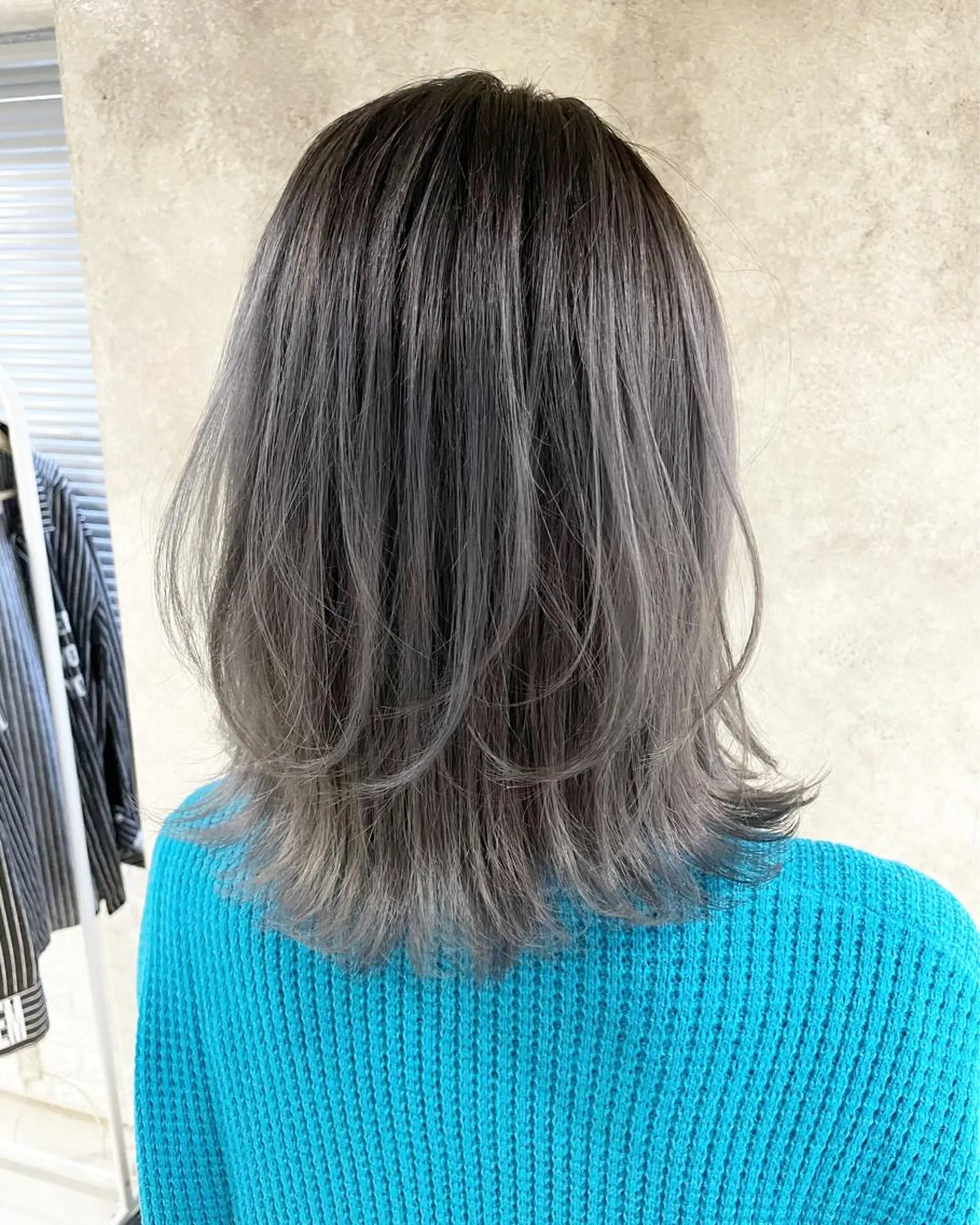 ミディアム カラー ヘアカラー トリートメント にしき さんのヘアスタイル