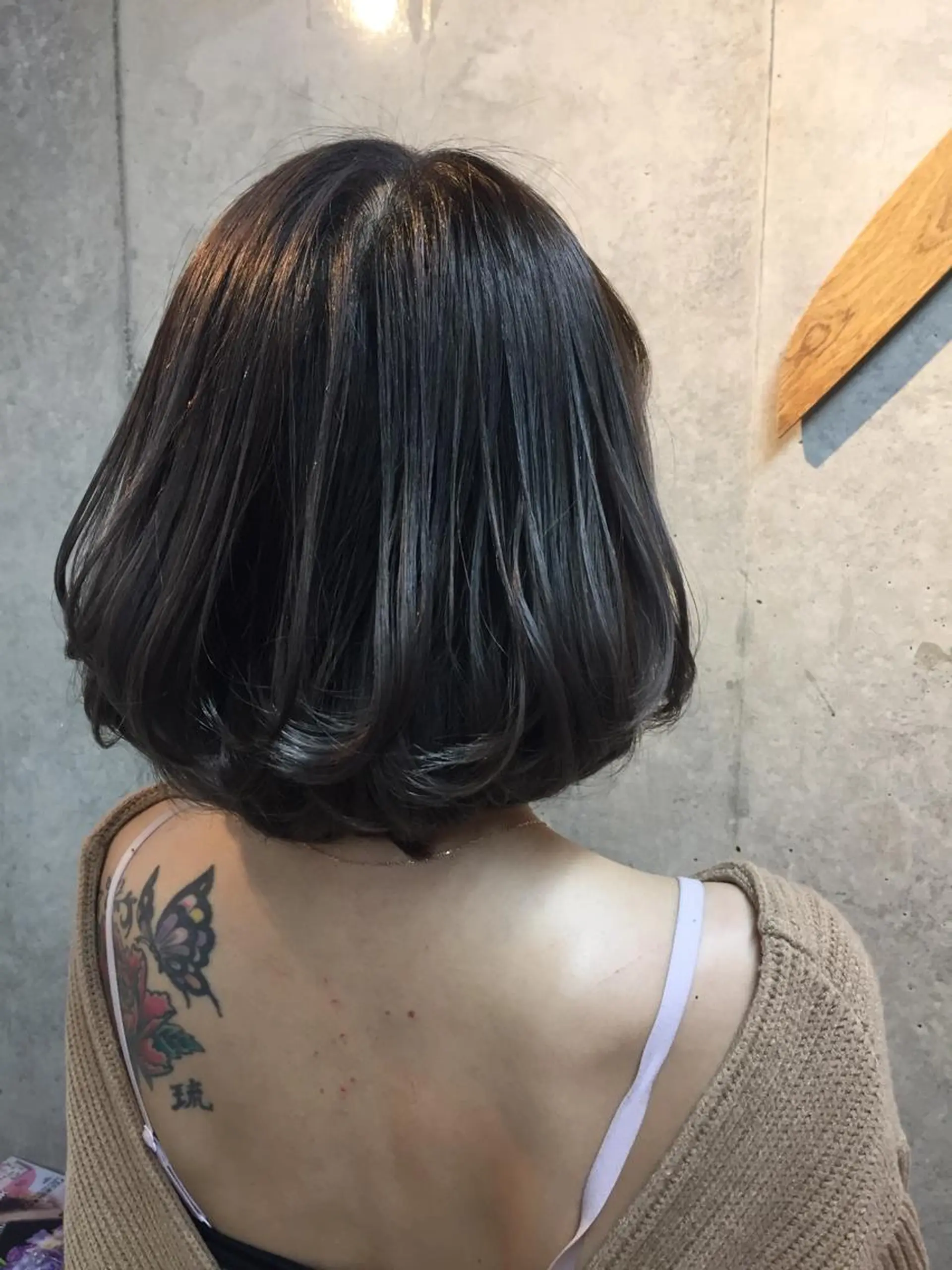 ミディアム カラー バレイヤージュ レイヤーカット cachecache所属・及川 光のヘアスタイル