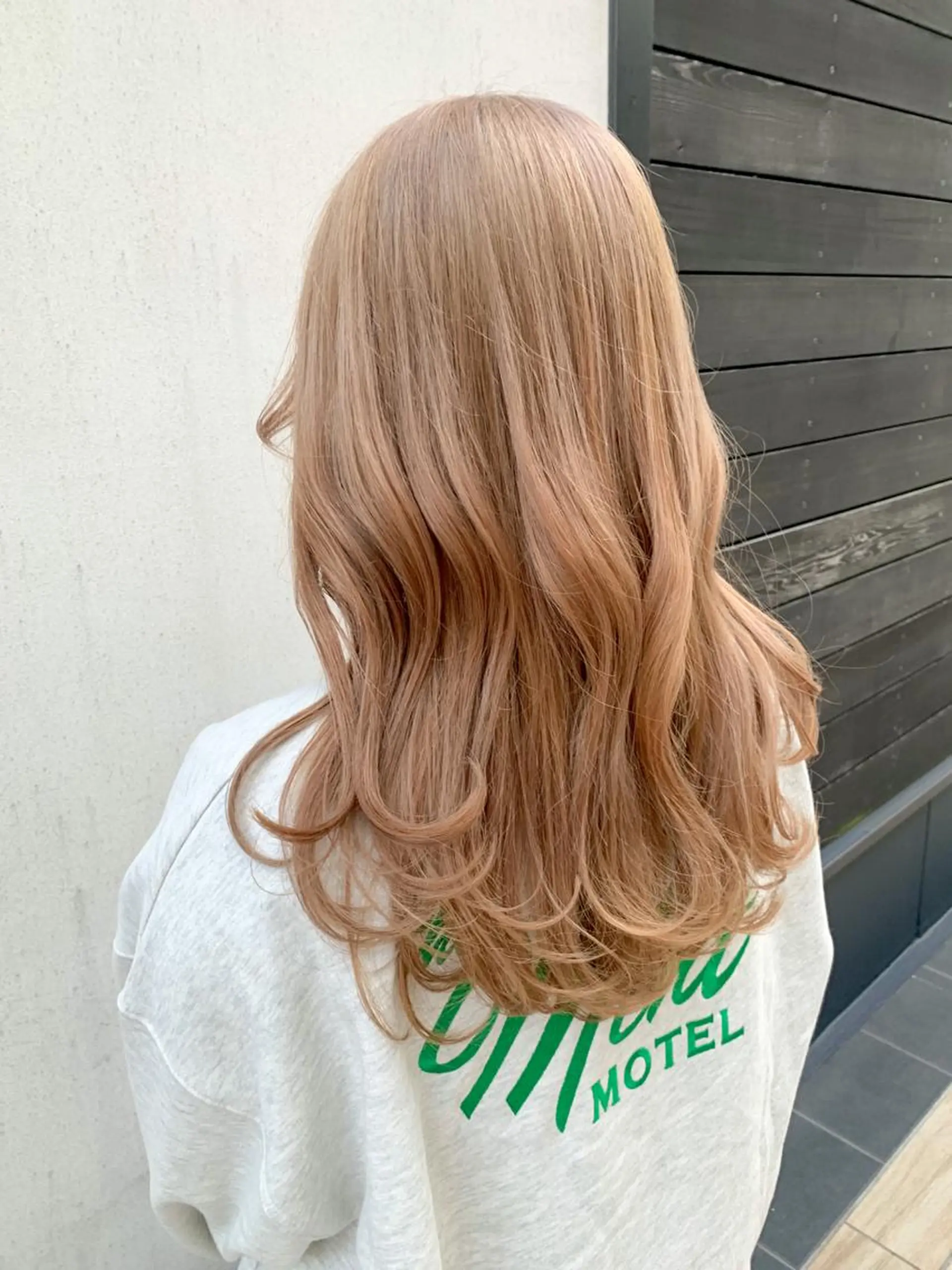 ロング カラー ヘアアレンジ ブリーチ カット ヘアカラー トリートメント yuka .のヘアスタイル