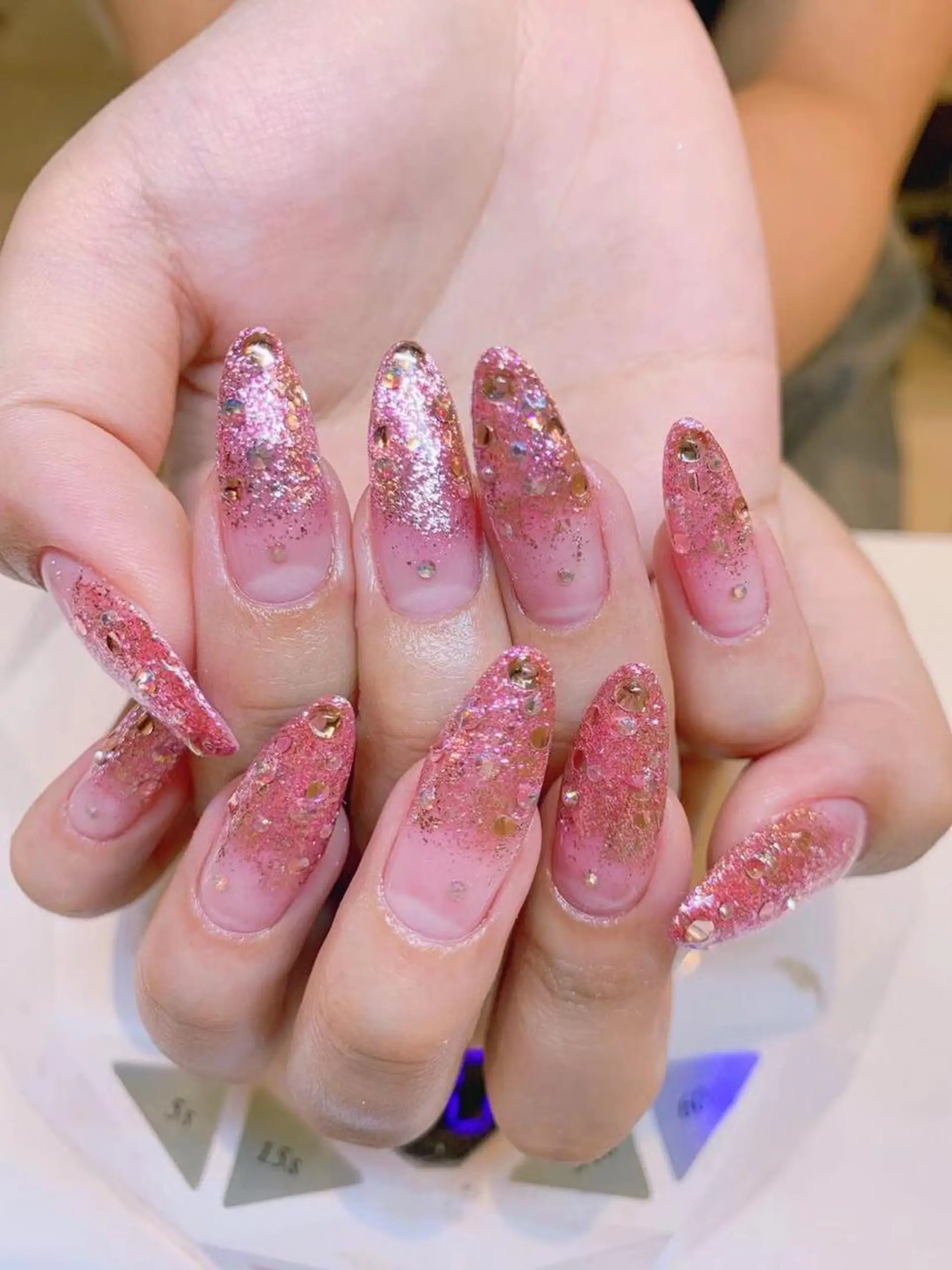 ネイル エムズ エムズのマツエク・マツパデザイン