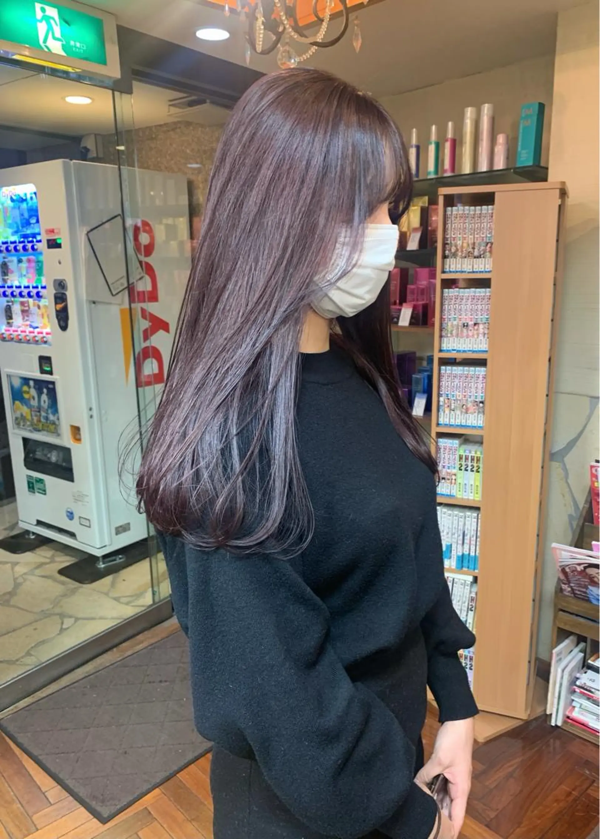 セミロング カラー ベージュカラー ラベンダーカラー ラベンダーベージュ ヘアカラー トリートメント 矢野 晃平のヘアスタイル