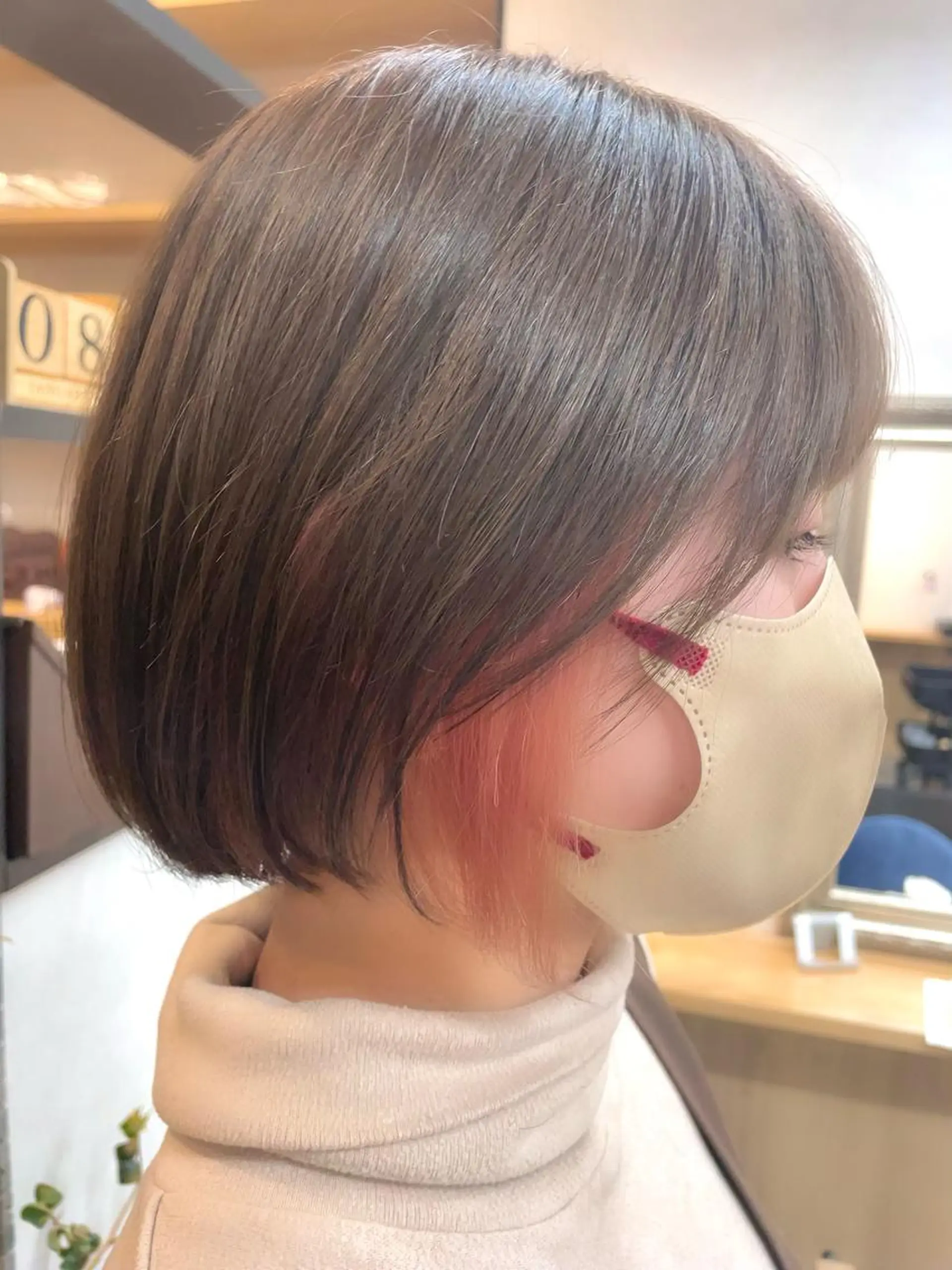 ショート カラー ベージュカラー フォギーベージュ ピンクカラー シアーピンク レイヤー職人 横浜/似合わせ/秋山のヘアスタイル