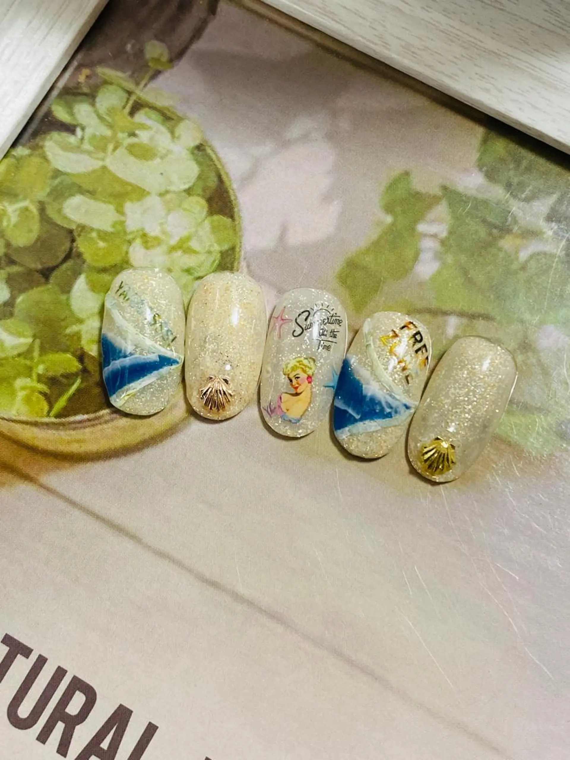 ネイル ゴールド ラメ(グリッター) シルバー 夏ネイル 自宅ネイルサロン ♦️nuance♦️のネイルデザイン