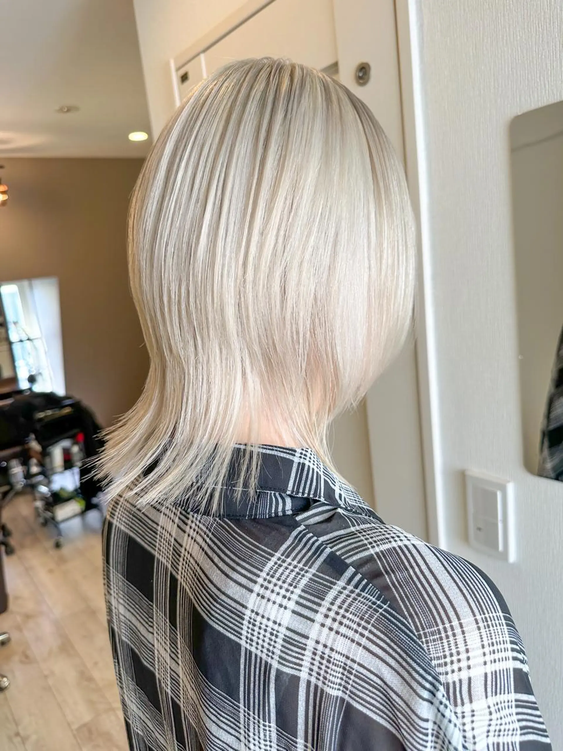 ミディアム カット ヘアカラー トリートメント 🍀ケアブリーチ カラー🍀坂井のヘアスタイル