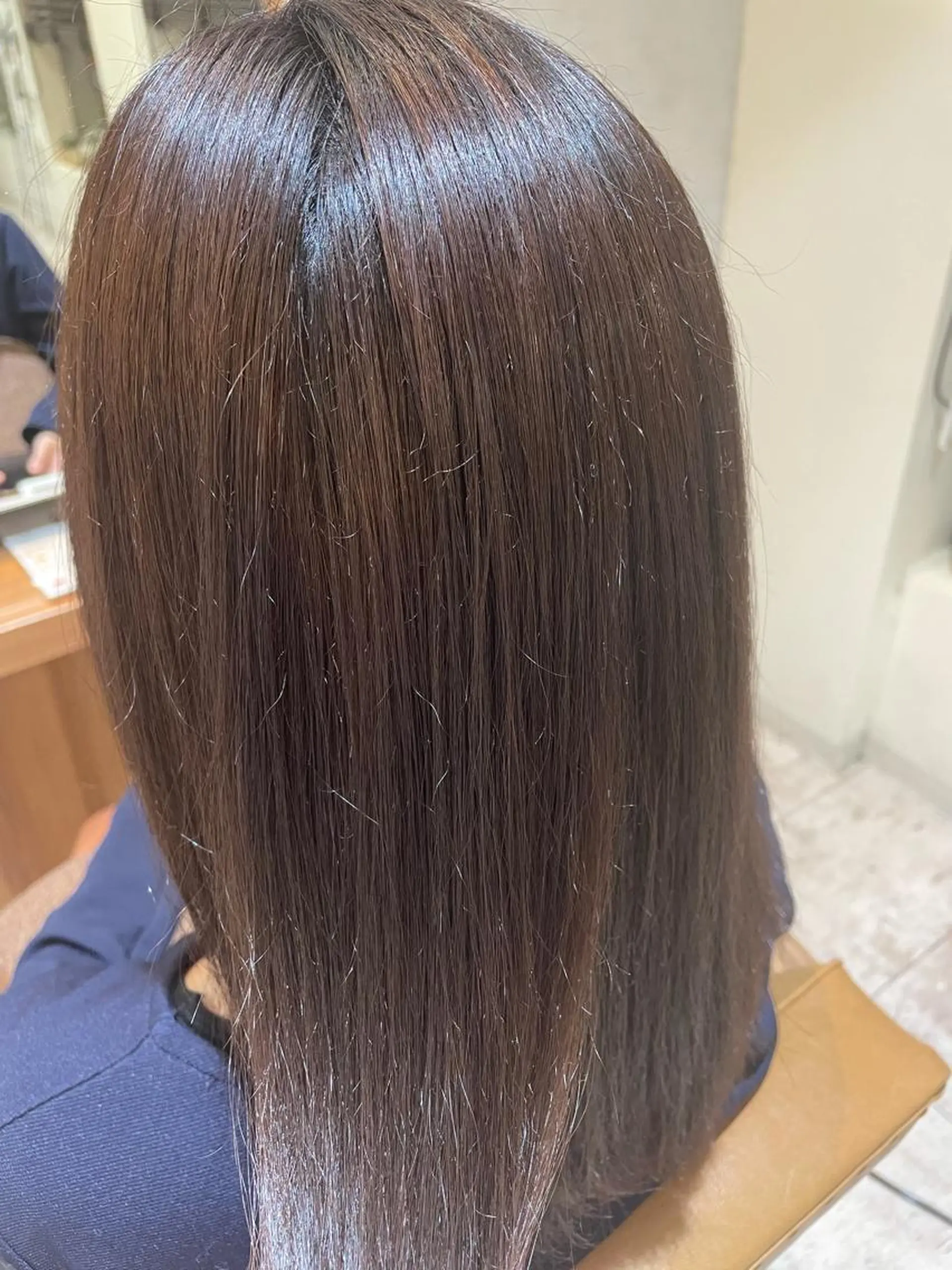 セミロング 縮毛矯正 小川 夏生のヘアスタイル