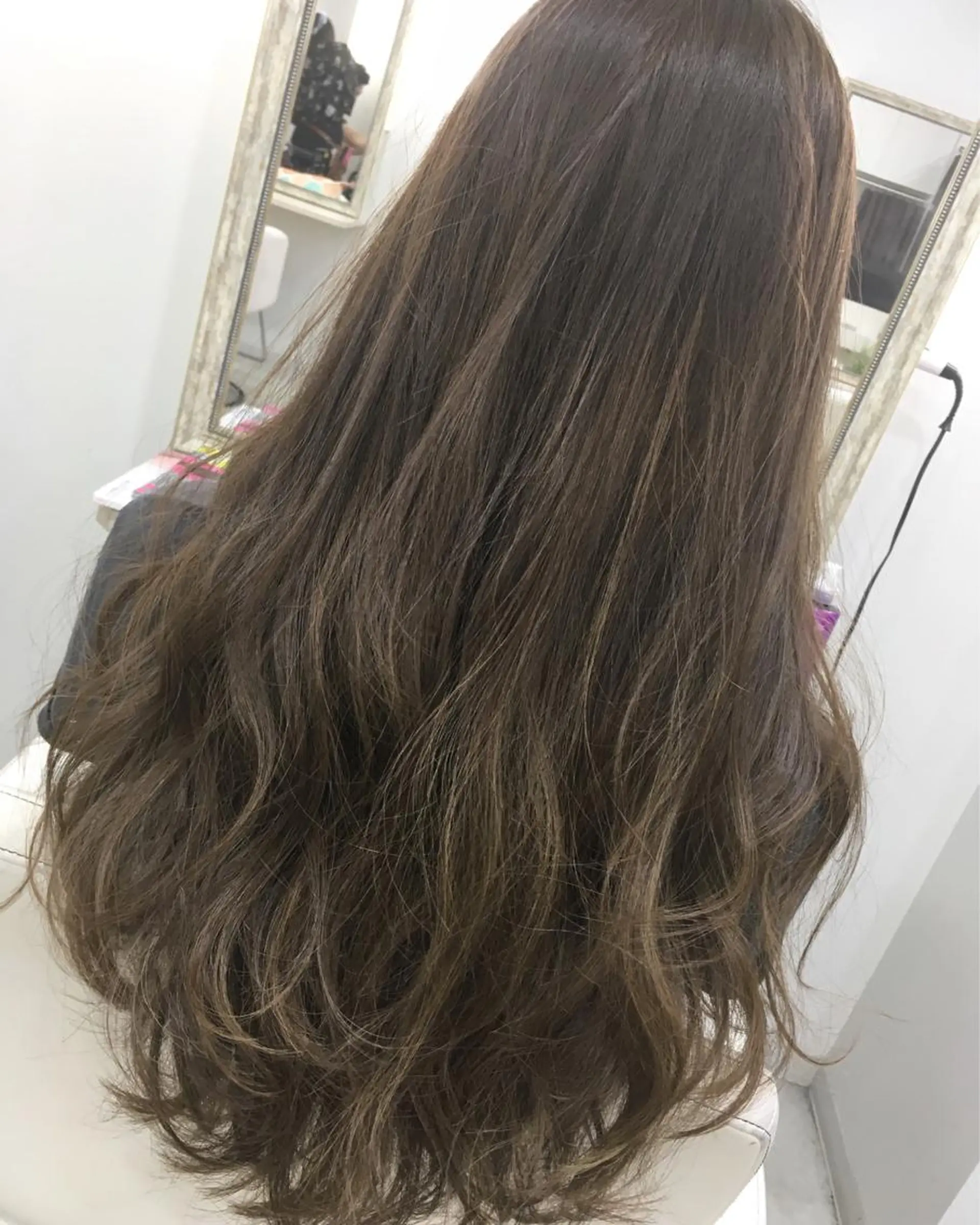 ロング カラー 髪質改善 中川 翔のヘアスタイル