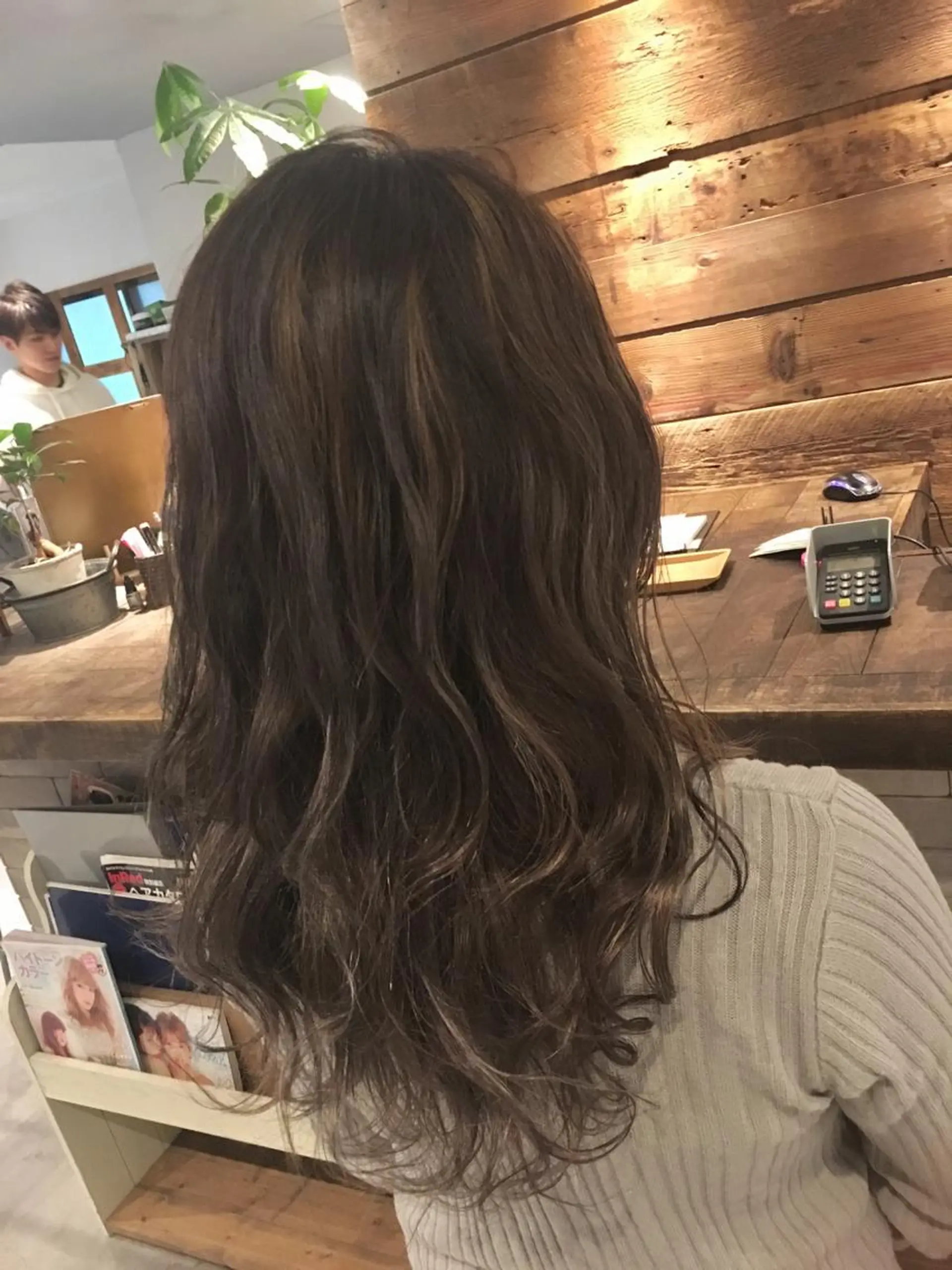 セミロング カラー アッシュ ハイトーン×髪質改善 KENTAのヘアスタイル