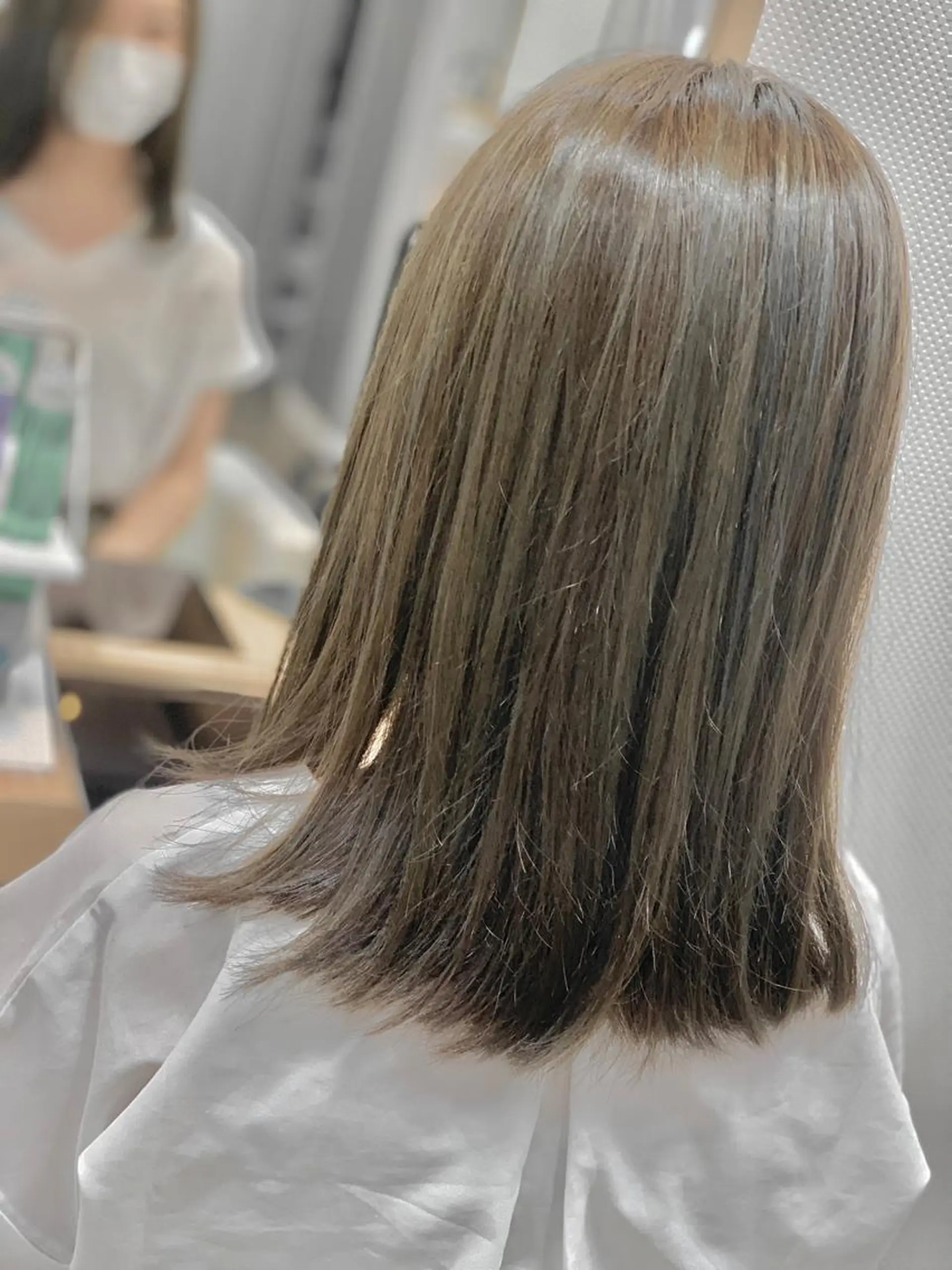 ミディアム カット ヘアカラー ブリーチ毛に縮毛矯正 ✨カラー✨山田 正幸のヘアスタイル