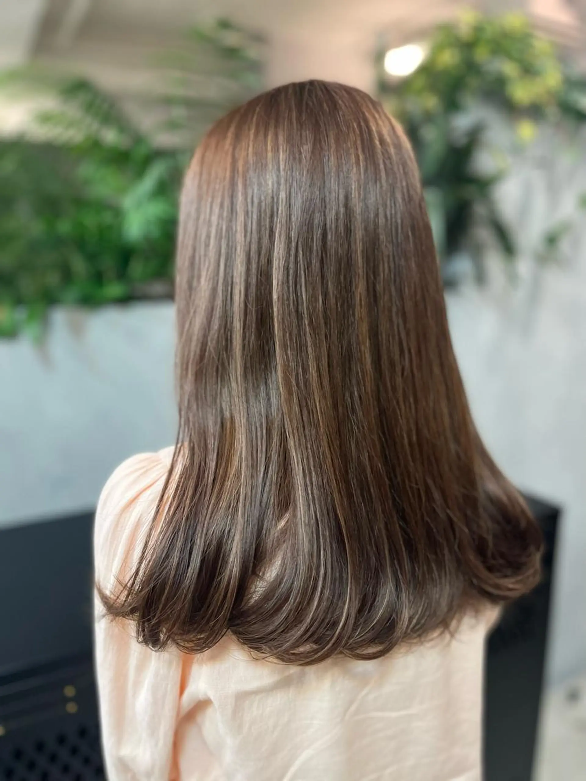 ロング カラー ハイライトカラー ハイライト ヘアカラー トリートメント ヘッドスパ 井手 咲乃のヘアスタイル