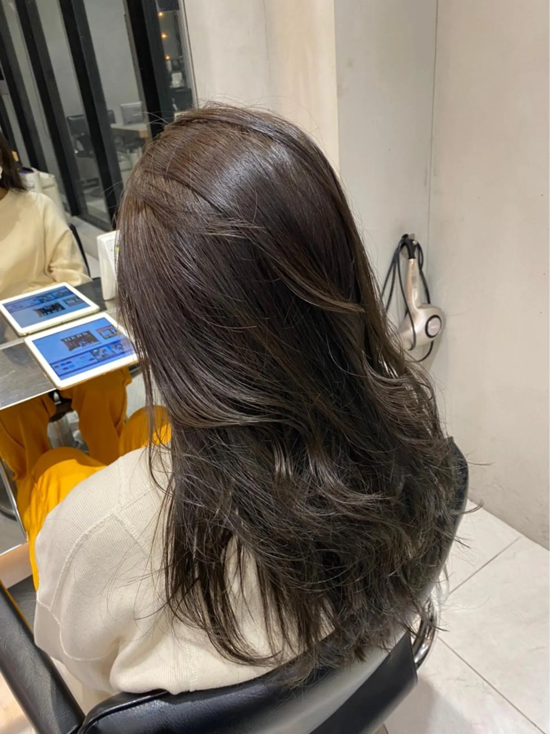 ロング カラー 艶髪/ダークトーン 🩶丸山日向のヘアスタイル