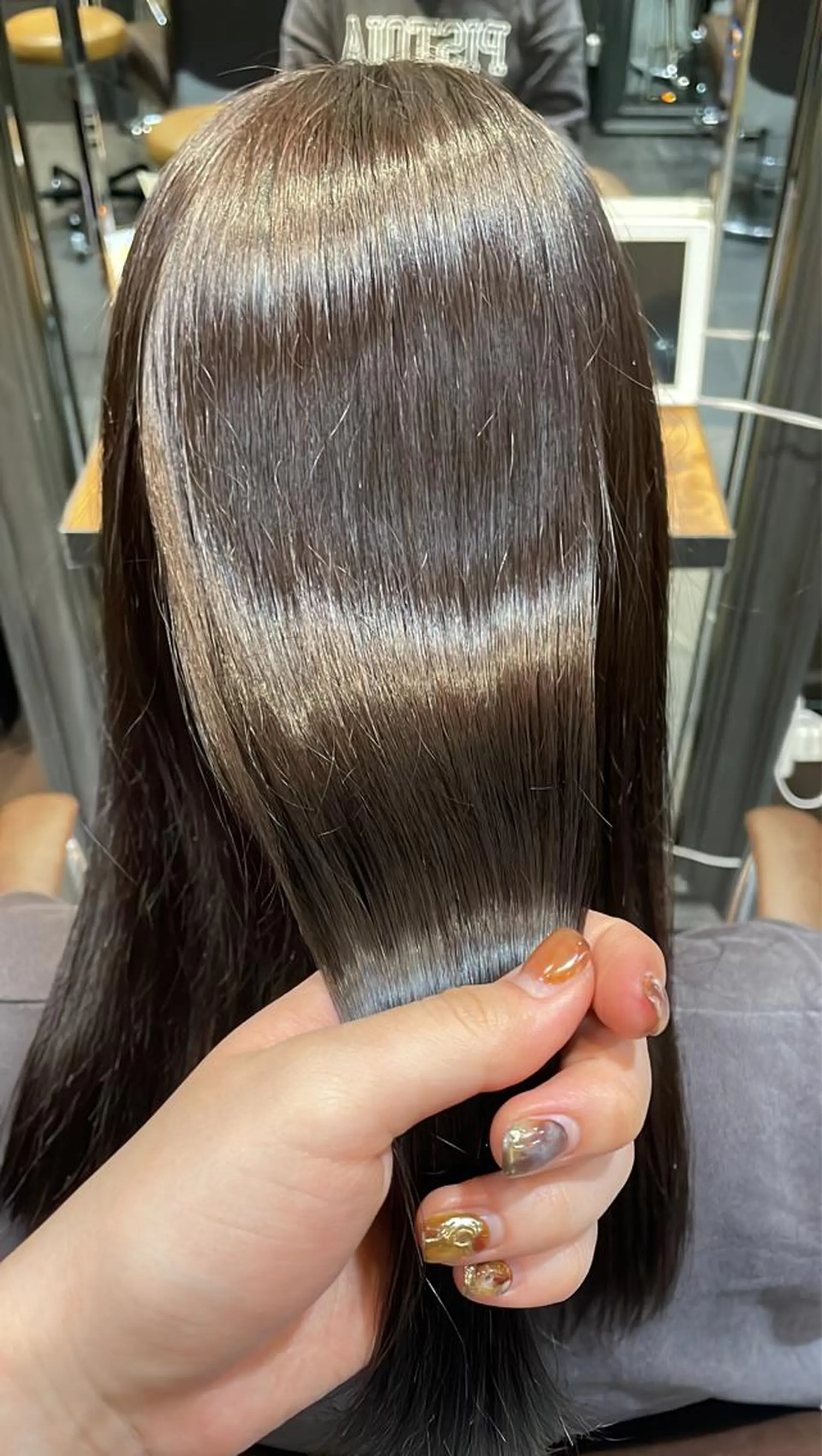 ミディアム カラー MINX 長濱 優花 /銀座美容師のヘアスタイル