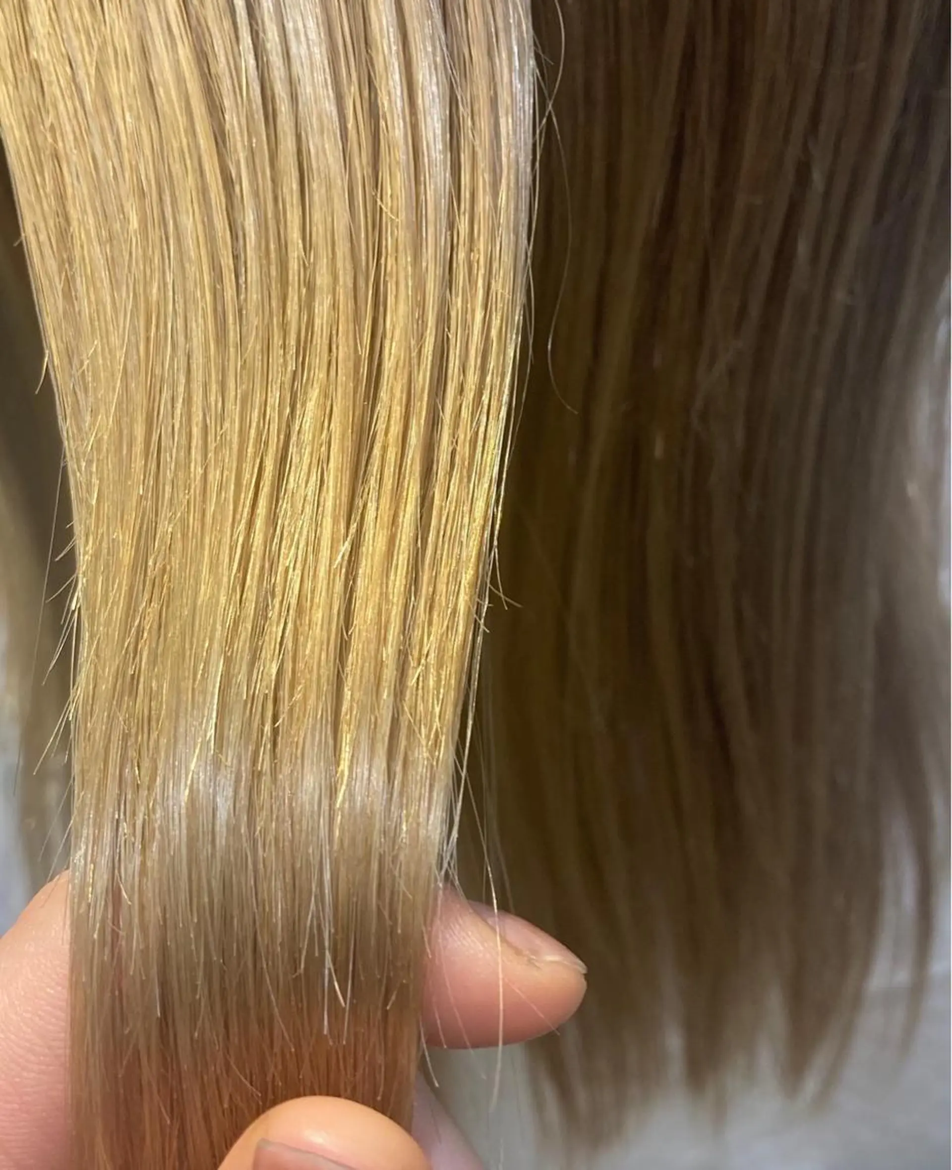 セミロング 宮城 星のヘアスタイル