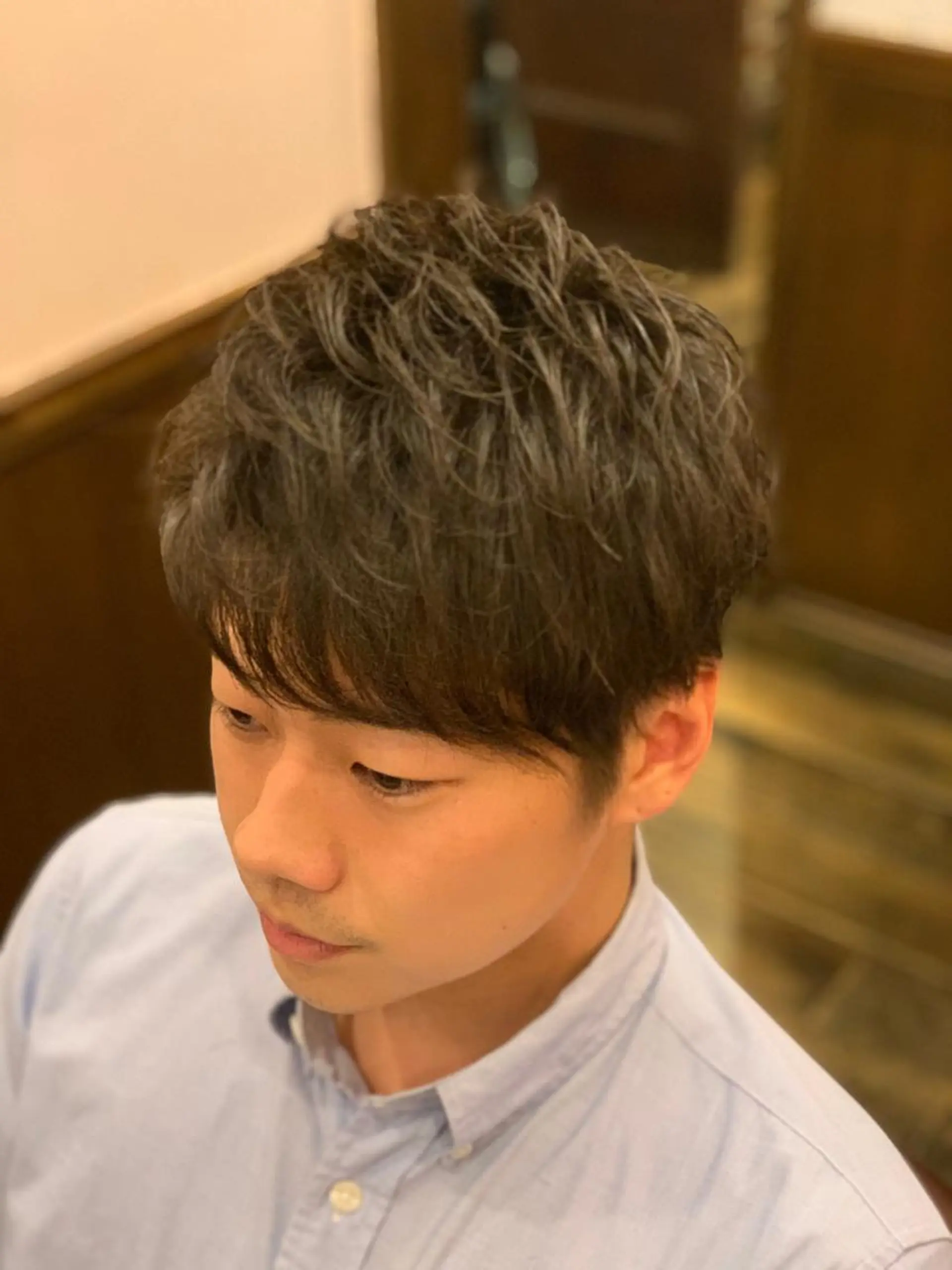 ミディアム ヒロ銀座 林のヘアスタイル