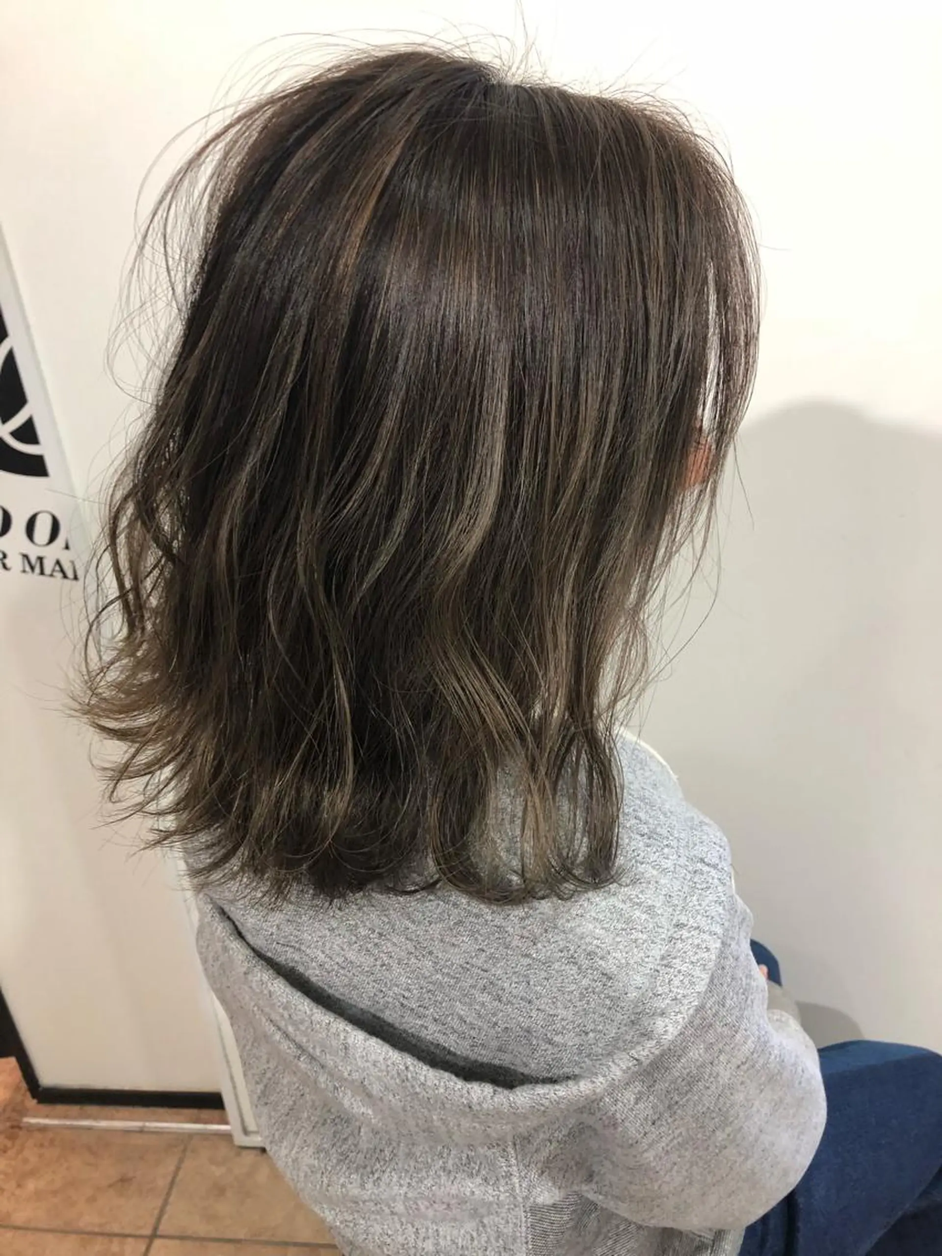 カラー グラデーションカラー ハイライトカラー 外国人風カラー 夜23時まで予約🉑 reverieあきらのヘアスタイル