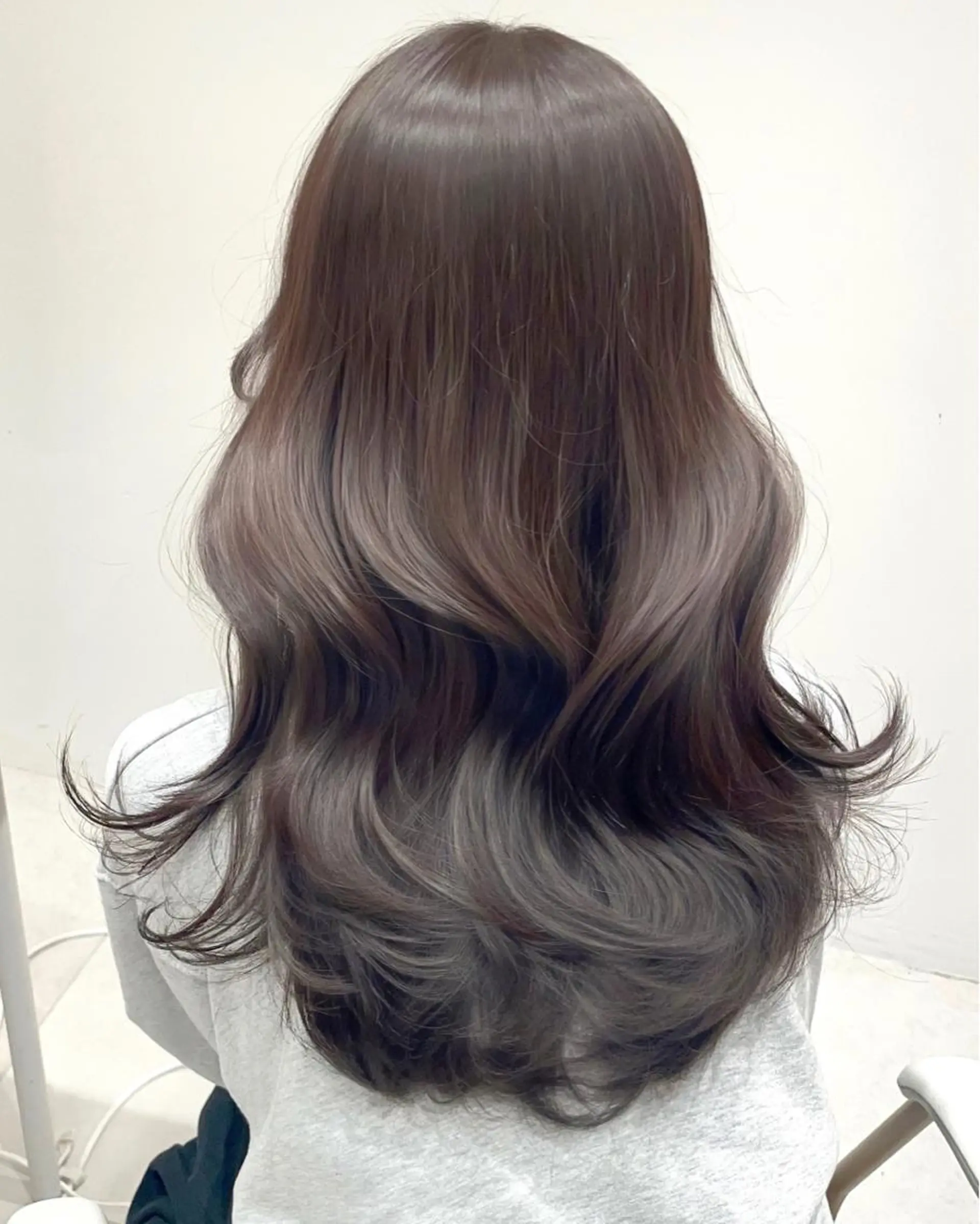 ロング カラー ヘアアレンジ 🤎小顔レイヤー /ベージュ🤎友香のヘアスタイル