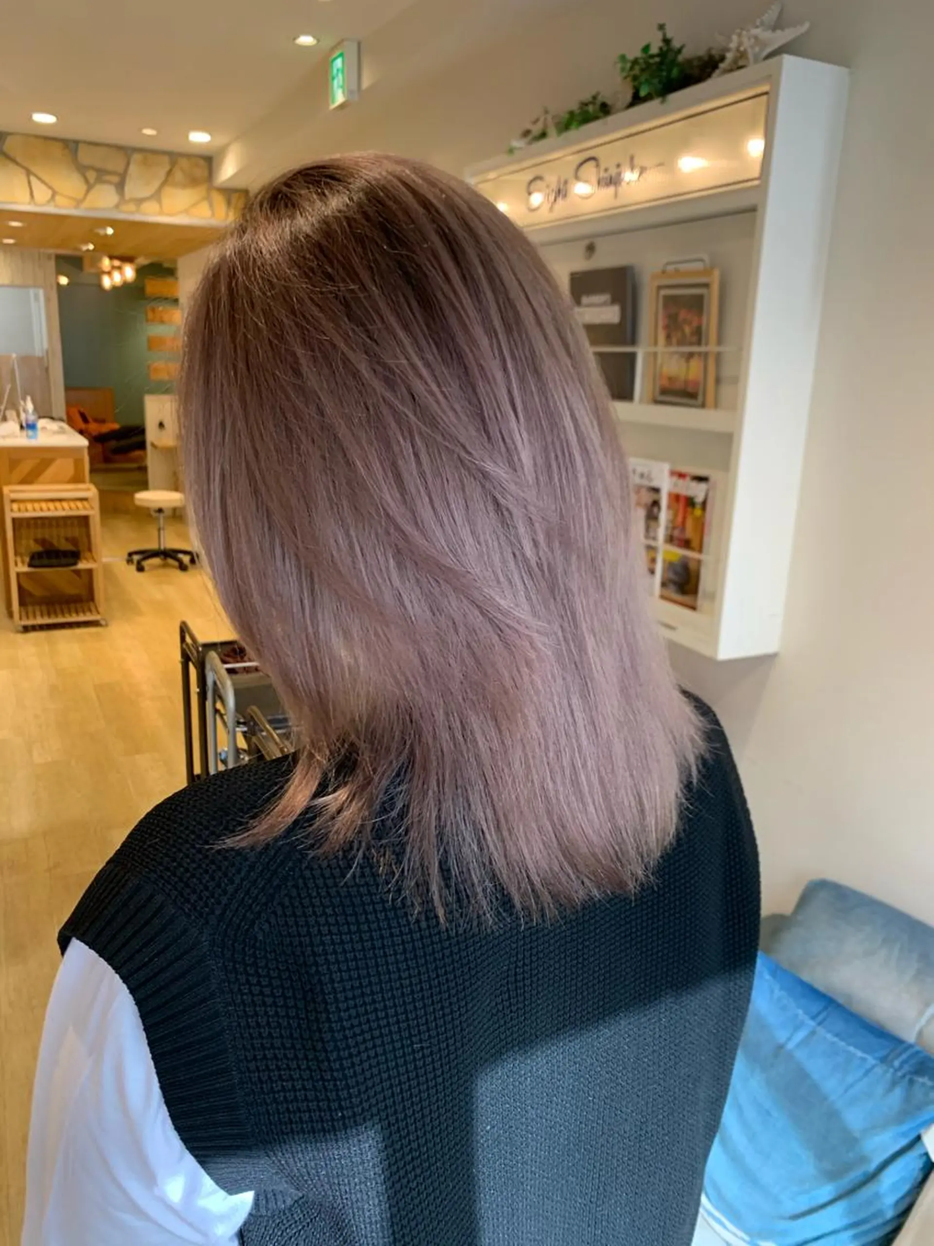 セミロング ヘアカラー トリートメント 渋谷ハイトーン/ デザインカラー阿部のヘアスタイル