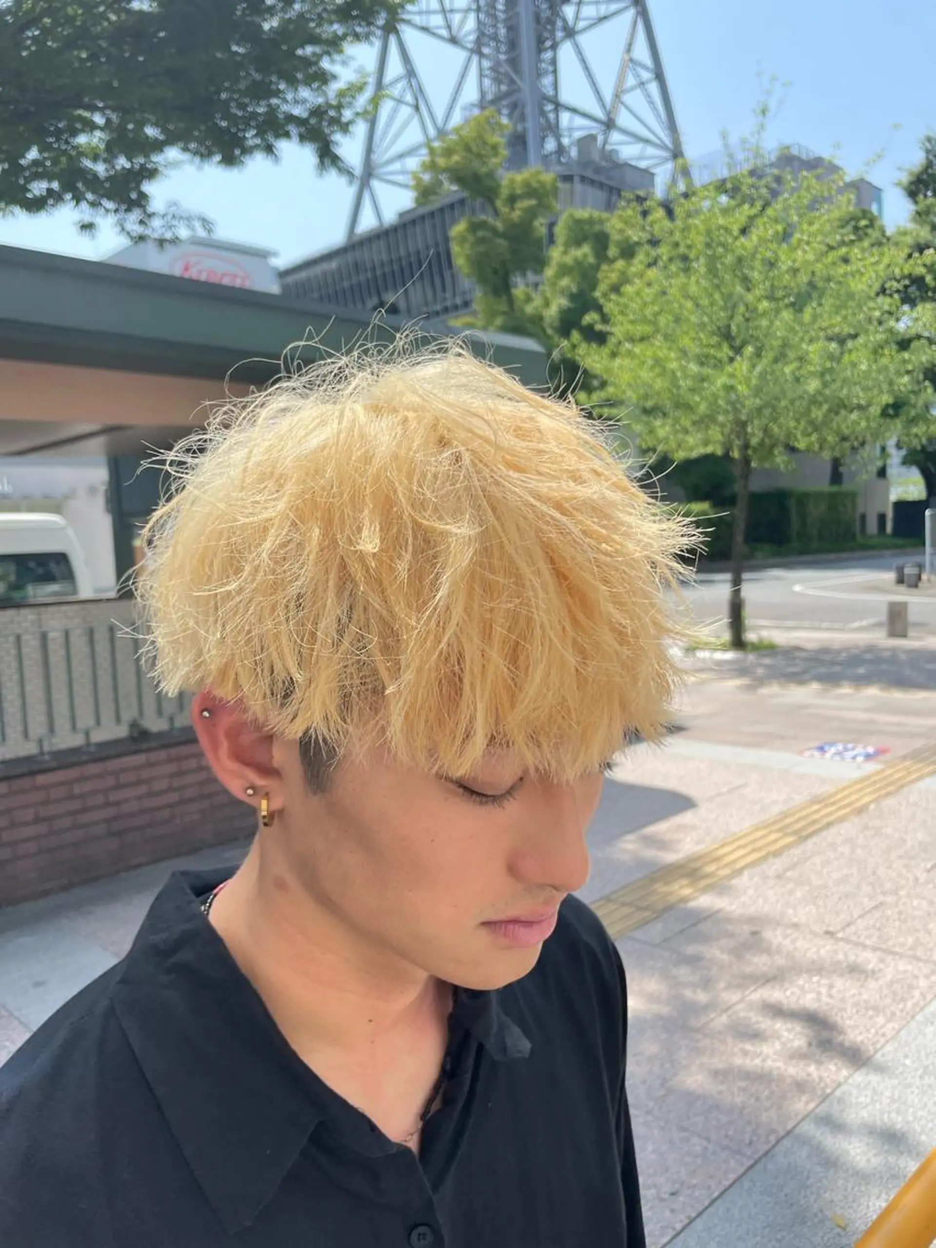 ショート カラー メンズ メンズハイトーン ハイトーンカラー カット ヘアカラー トリートメント 🔥Mackey🔥 メンズ特化型美容師のヘアスタイル