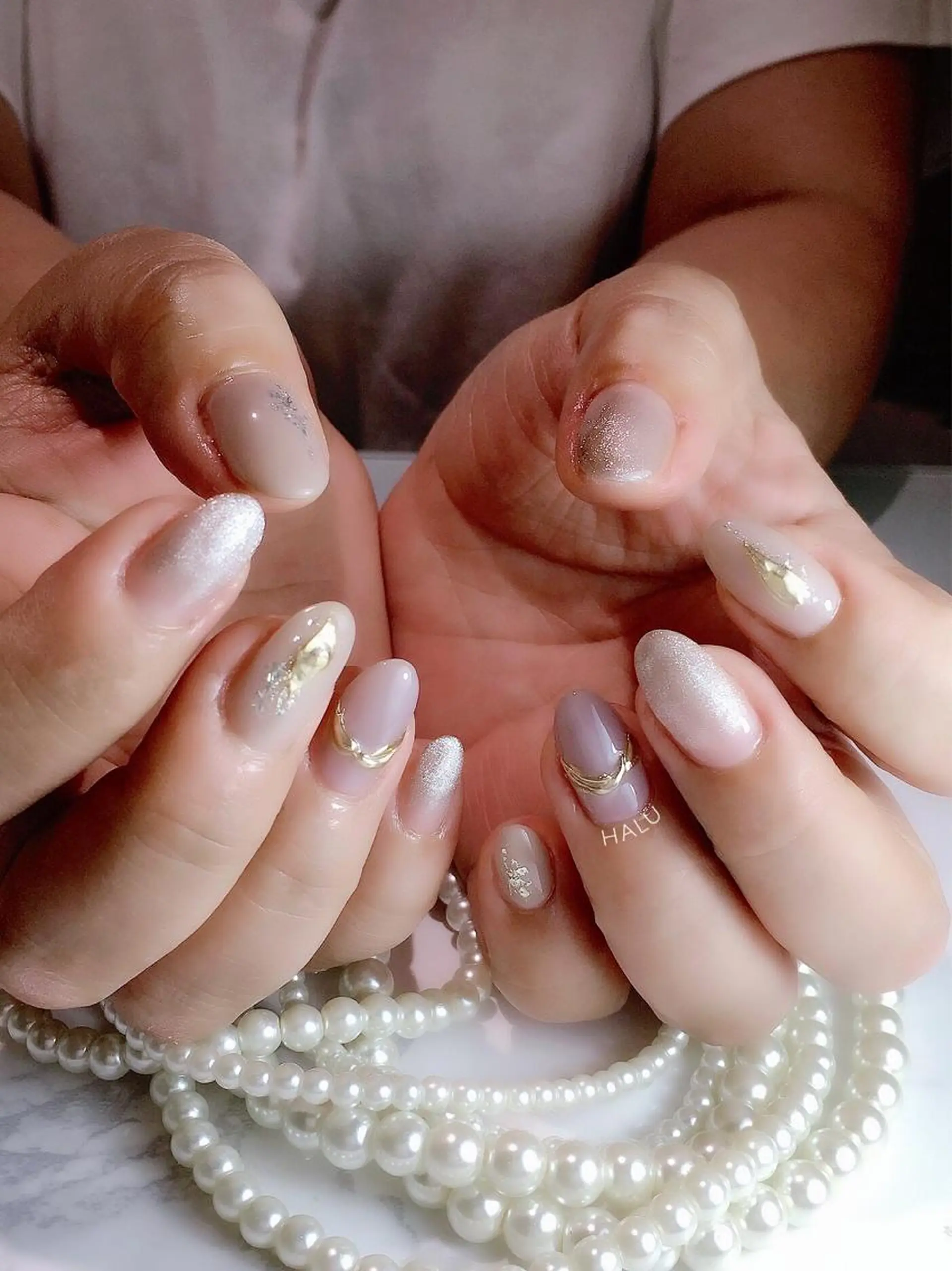 ネイル ミラーネイル HALU ハルのネイルデザイン