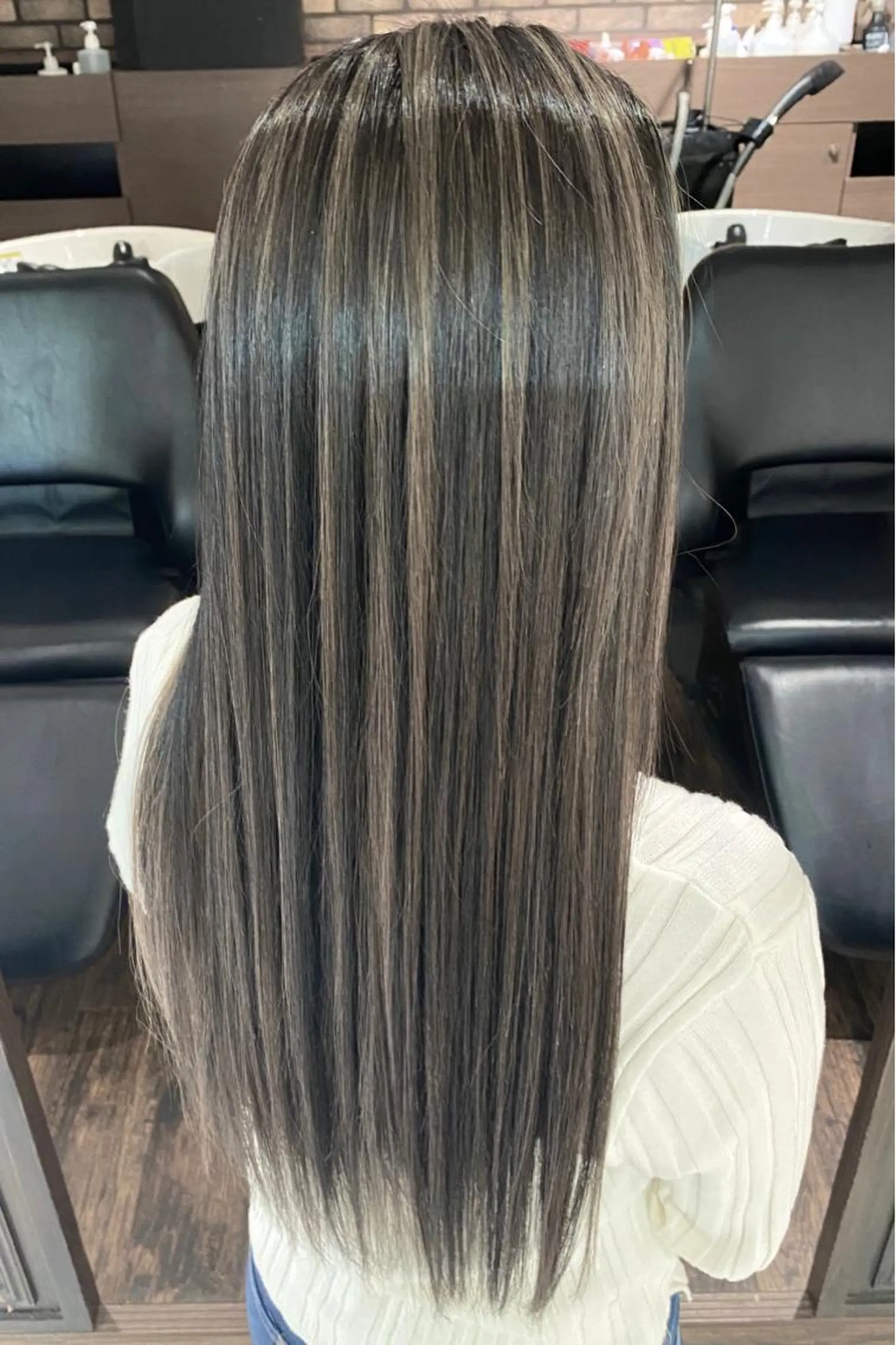 セミロング 白井 秀太郎のヘアスタイル