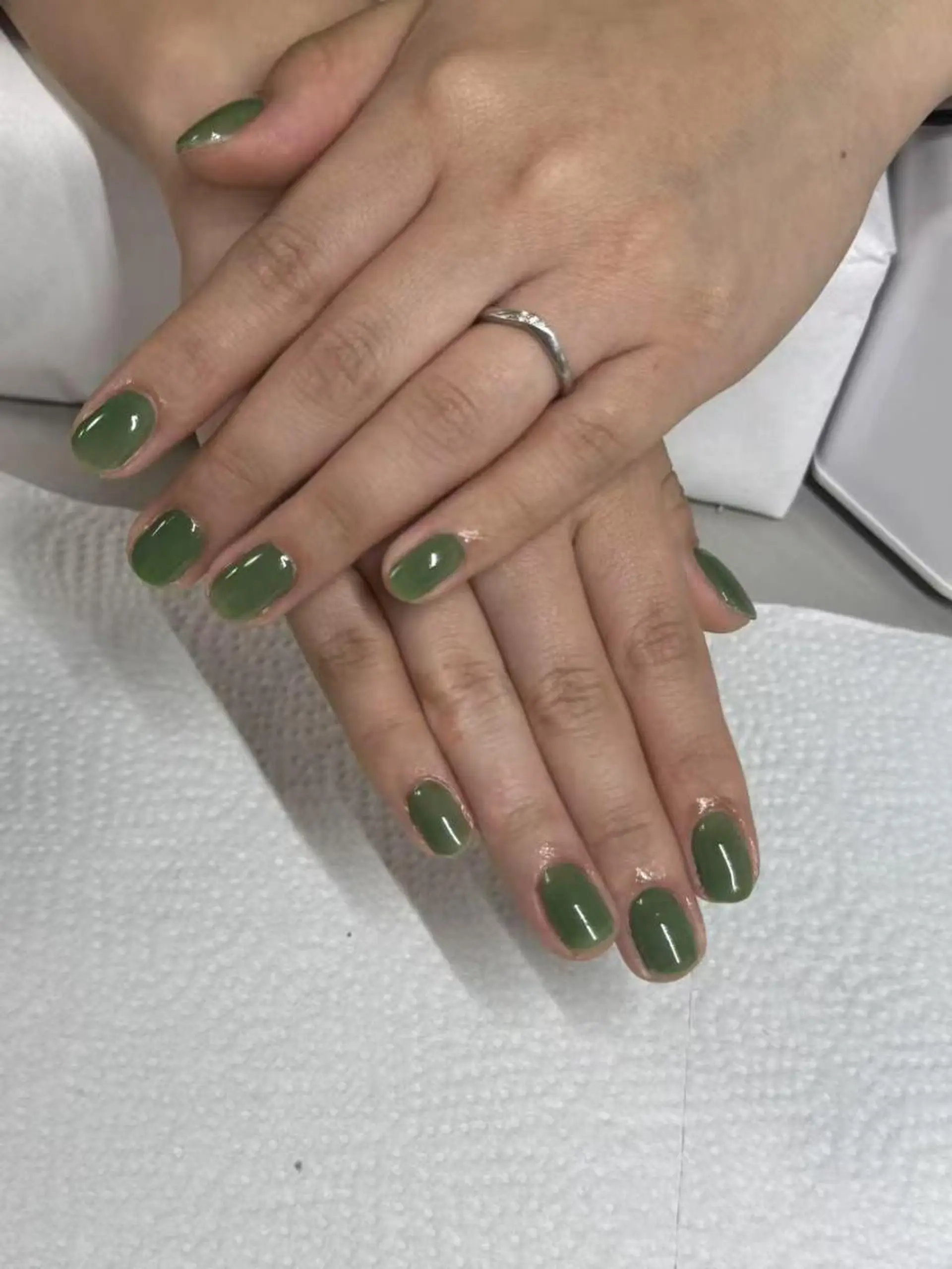 ネイル ワンカラーネイル ハンドネイル 🧚🏻‍♀️ NOHA🎀のネイルデザイン