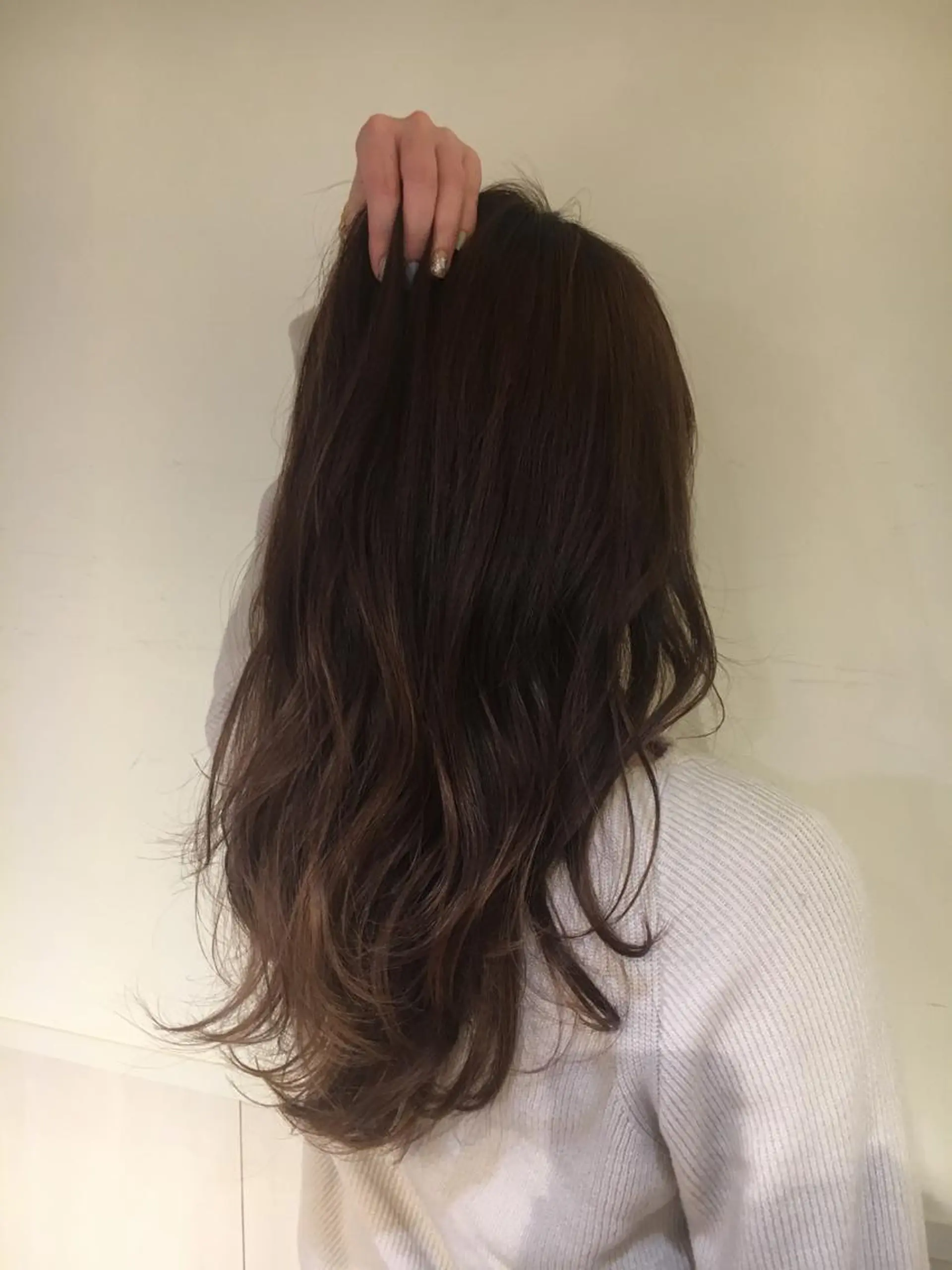 ロング カラー 野崎 ひかりのヘアスタイル