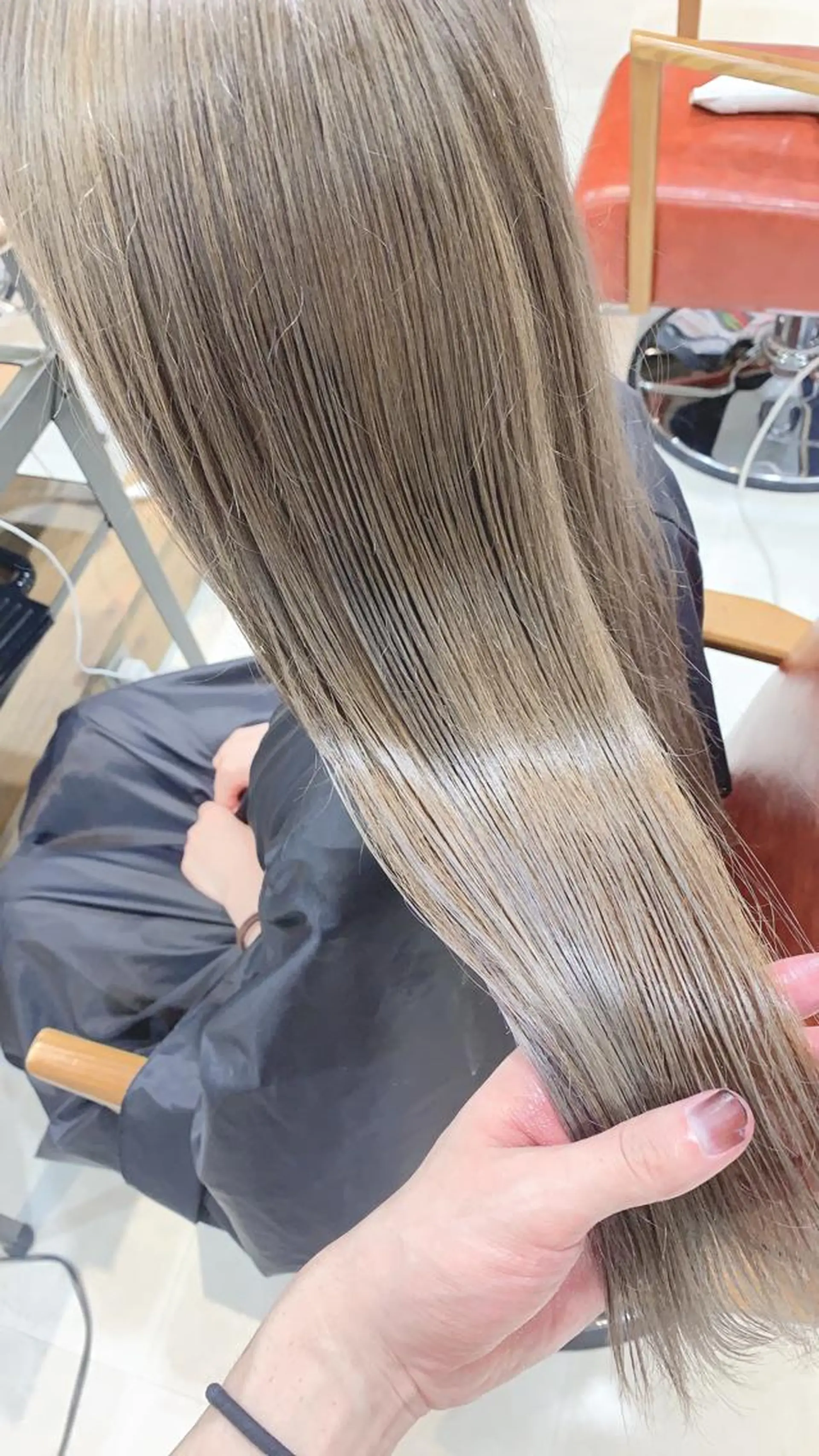 セミロング カラー hairstudio NOAのヘアスタイル