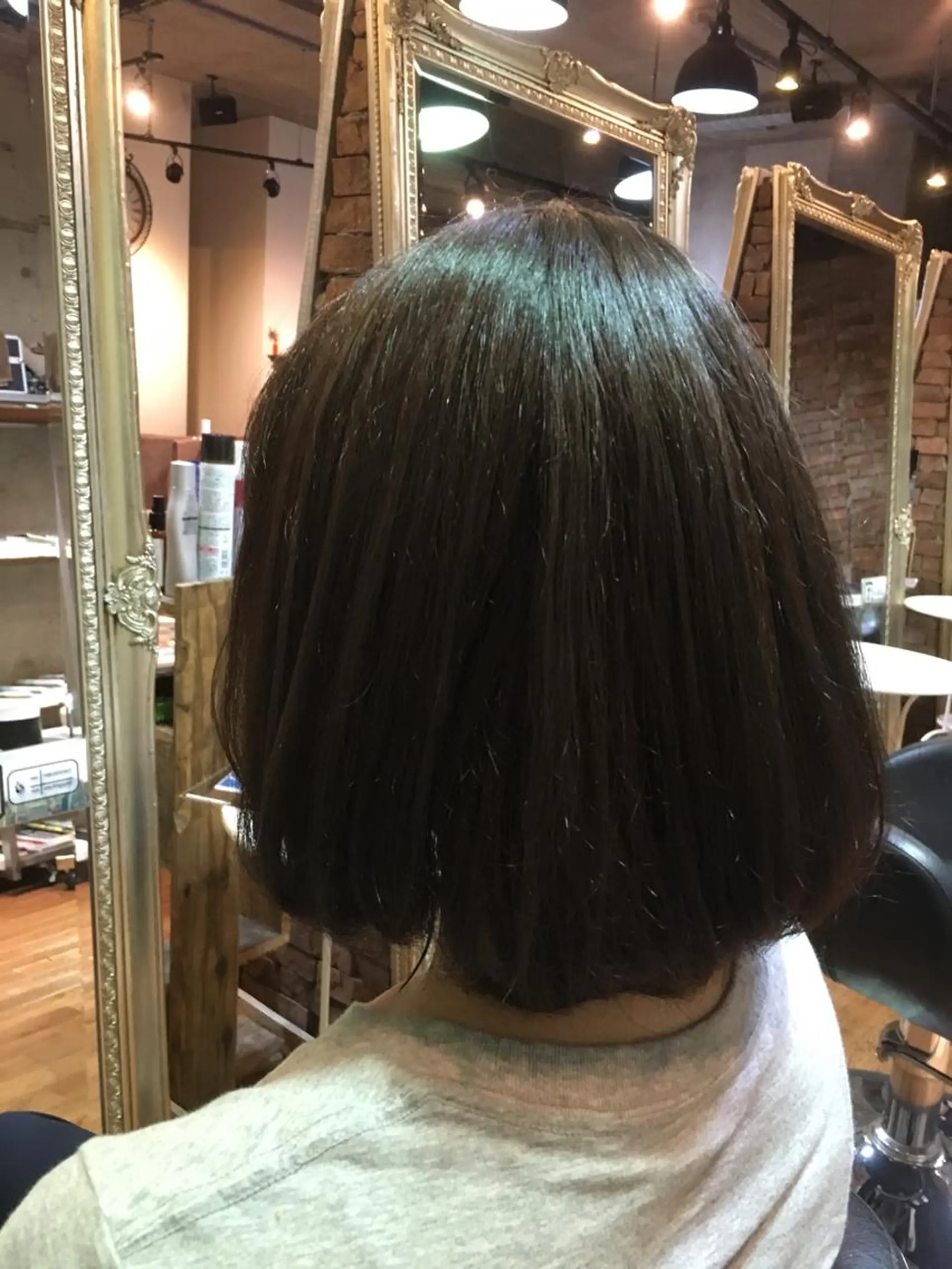 ミディアム クラッチムク博多小川 旭のヘアスタイル