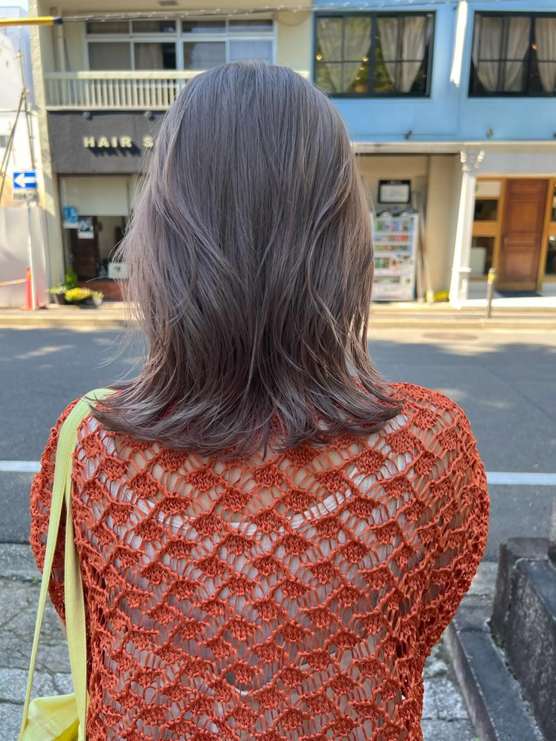 ショート ボブ レイヤーカット ハイライトカラー MINAMIのヘアスタイル