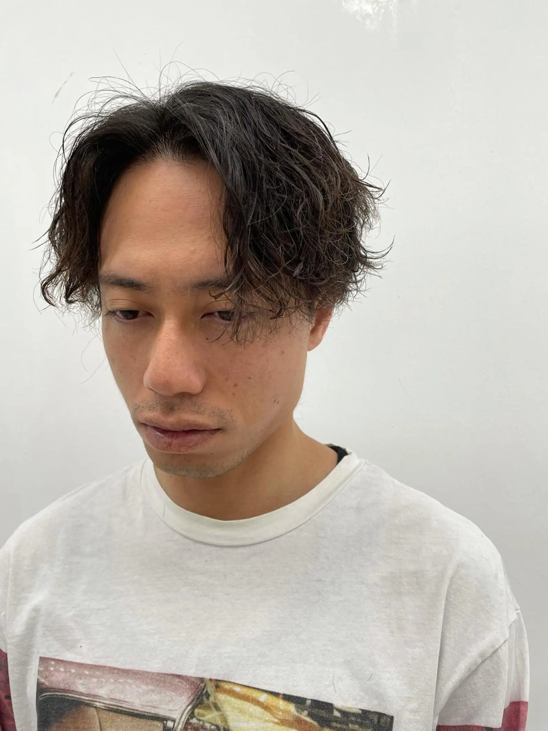 パーマ メンズ ショートボブ メンズブリーチ フェードカット メンズハイライト メンズインナーカラー スパイキーパーマ 柏NO1 藤本葉のヘアスタイル