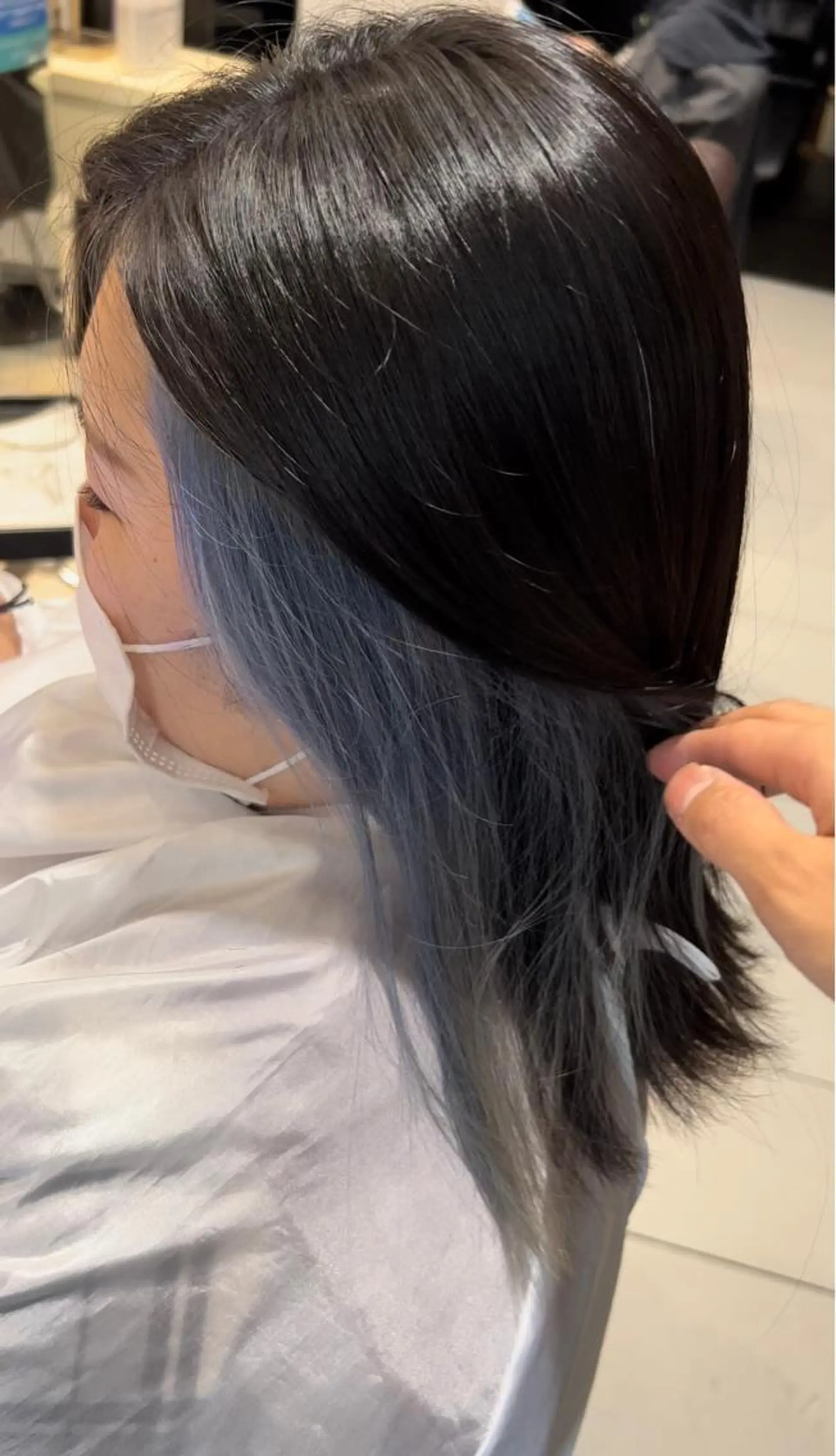 ミディアム カラー アクアカラー ブルーカラー イヤリングカラー ヘアカラー 艶カラー/エクステ/ 藤原リックのヘアスタイル