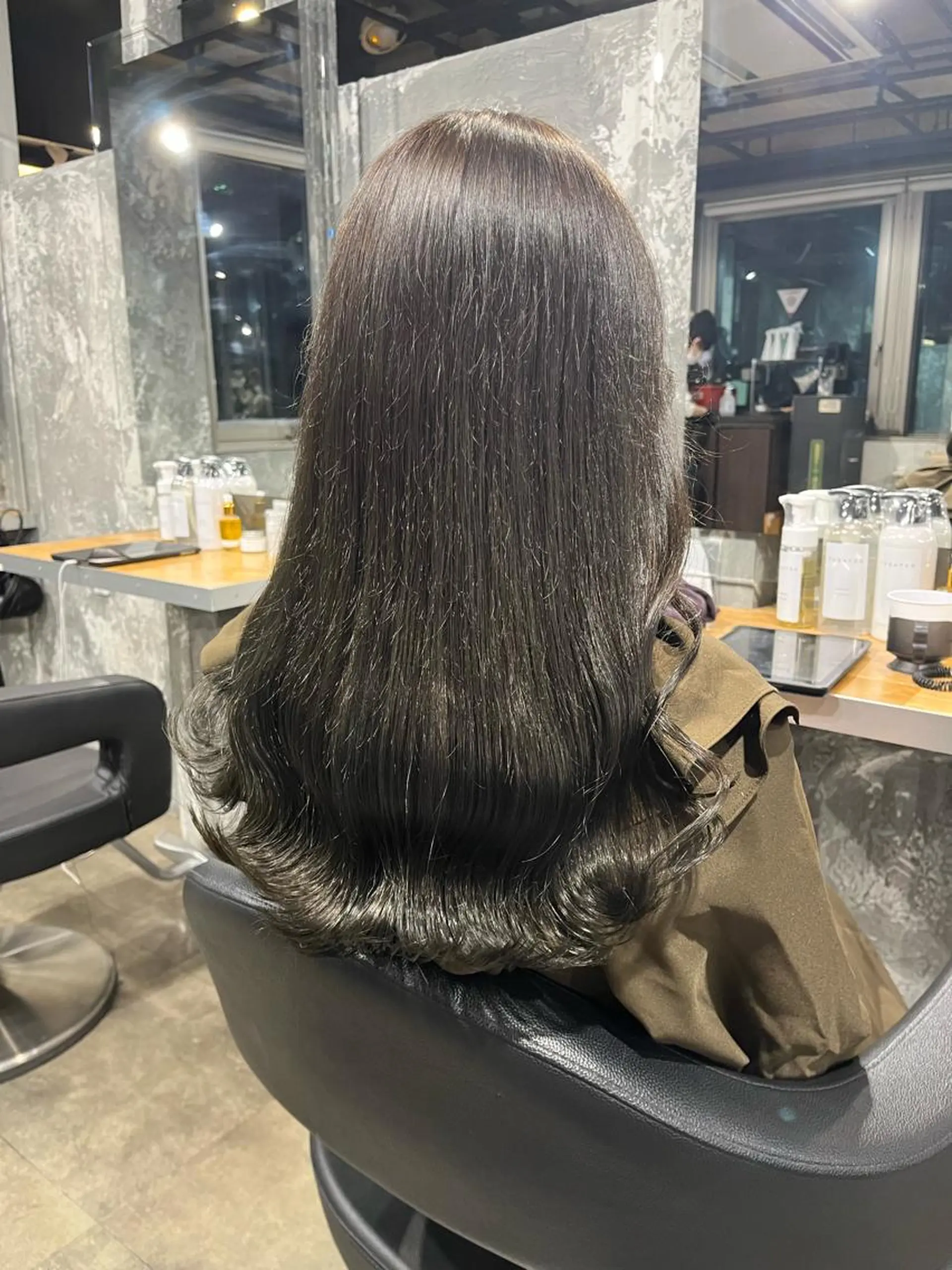 ロング ヘアカラー トリートメント ヘッドスパ I S所属・🪞透明感カラー🫧 縮毛矯正🥇かずきのヘアスタイル