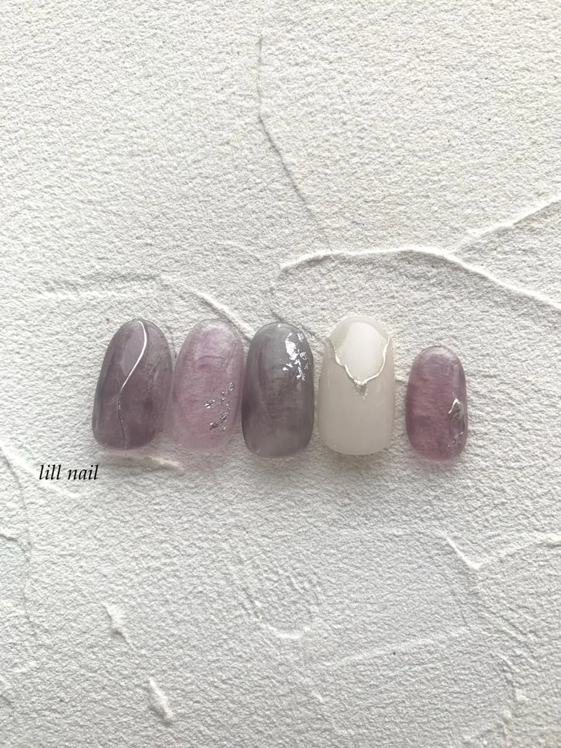 ミディアム pllia beautyのネイルデザイン