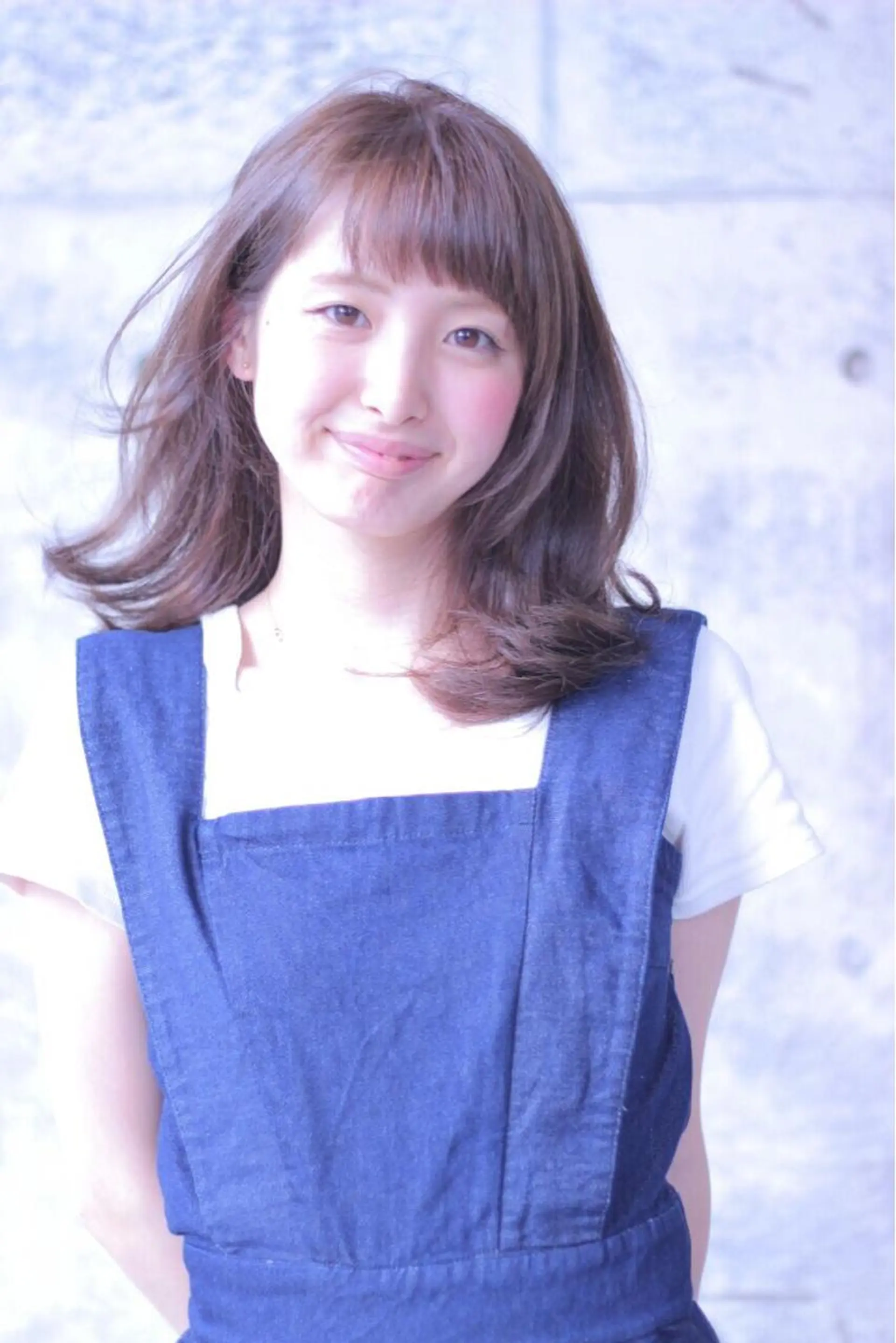 セミロング cachecache所属・及川 光のヘアスタイル