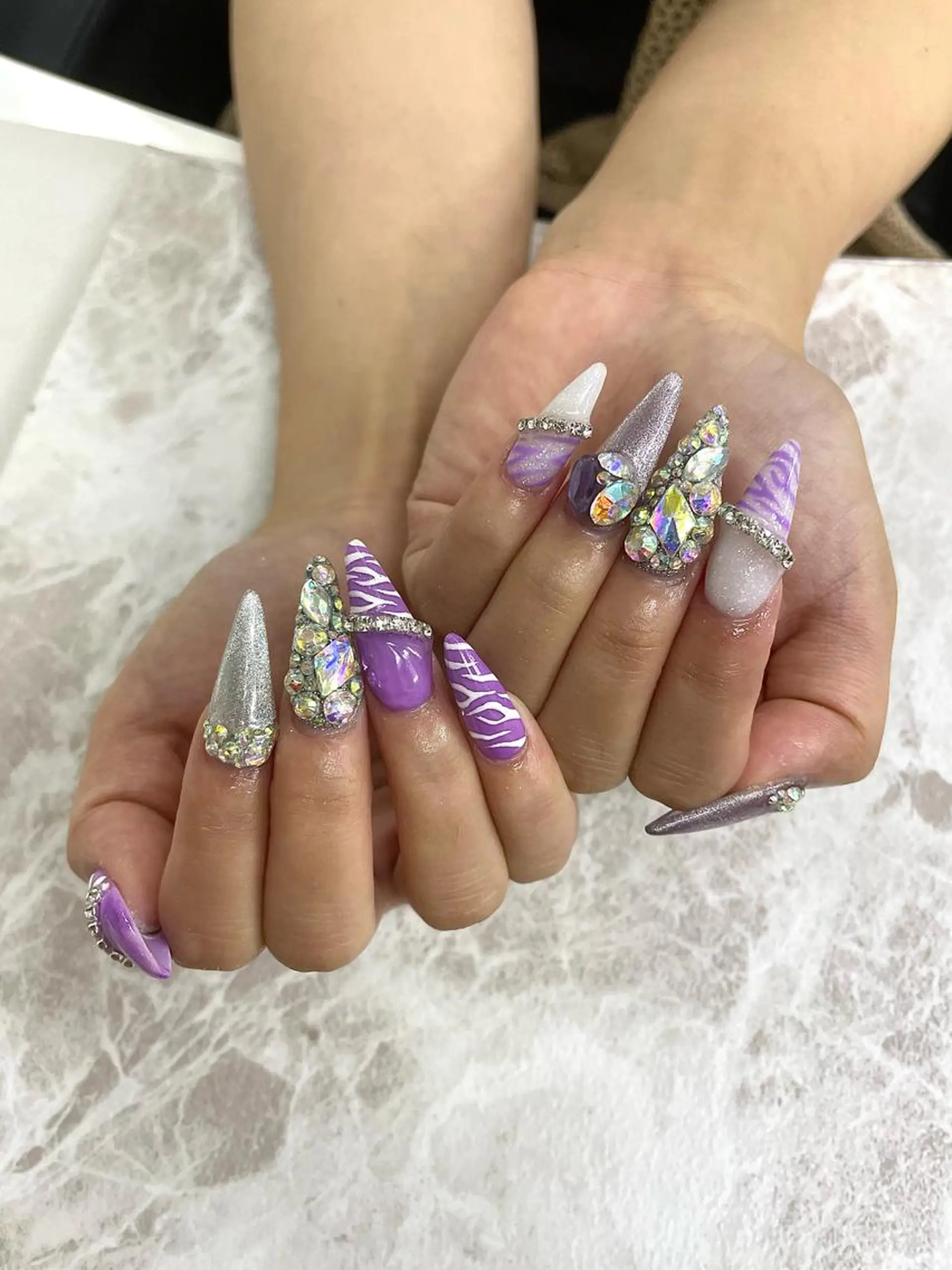 ネイル MADIA SHIANのネイルデザイン