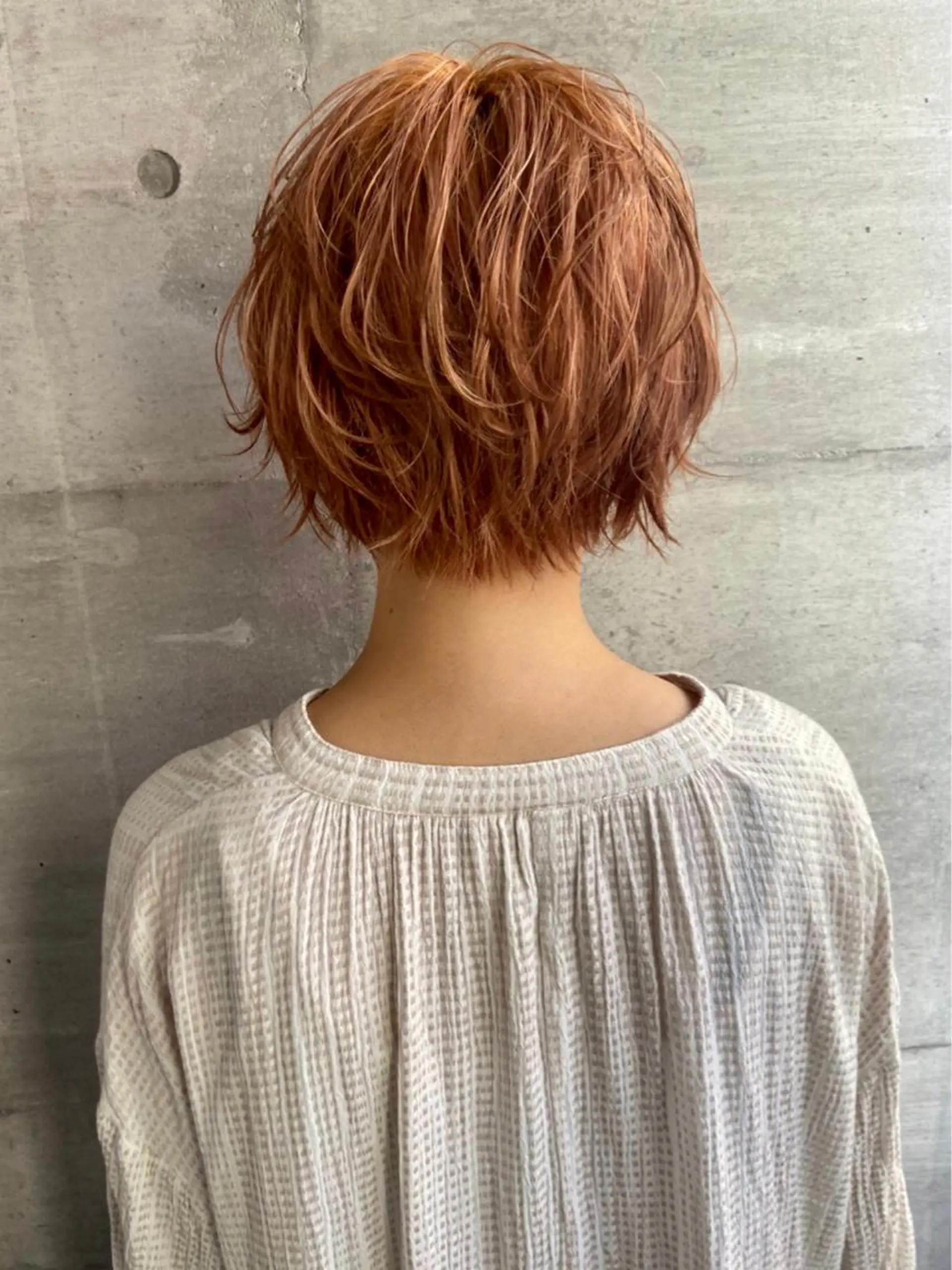 ショート カラー ベージュカラー オレンジ オレンジベージュ カット 江上拓郎/ショート /酸性ストレートのヘアスタイル