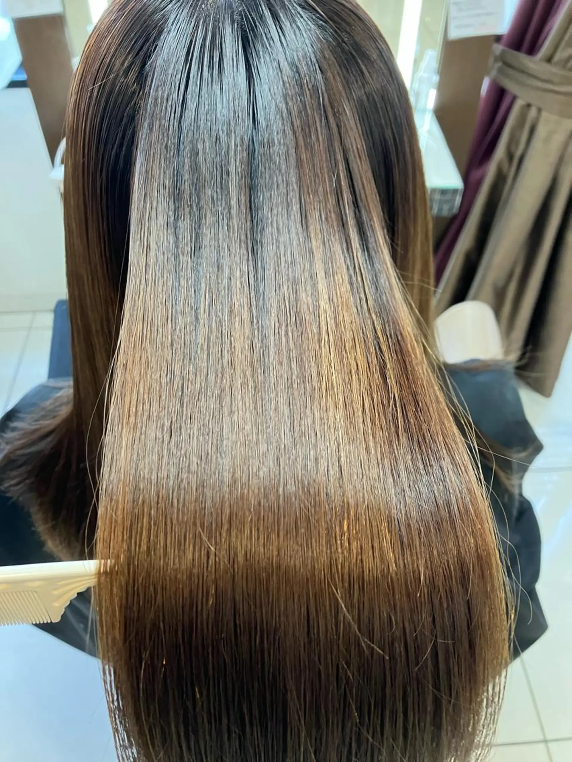 セミロング style 横浜のヘアスタイル