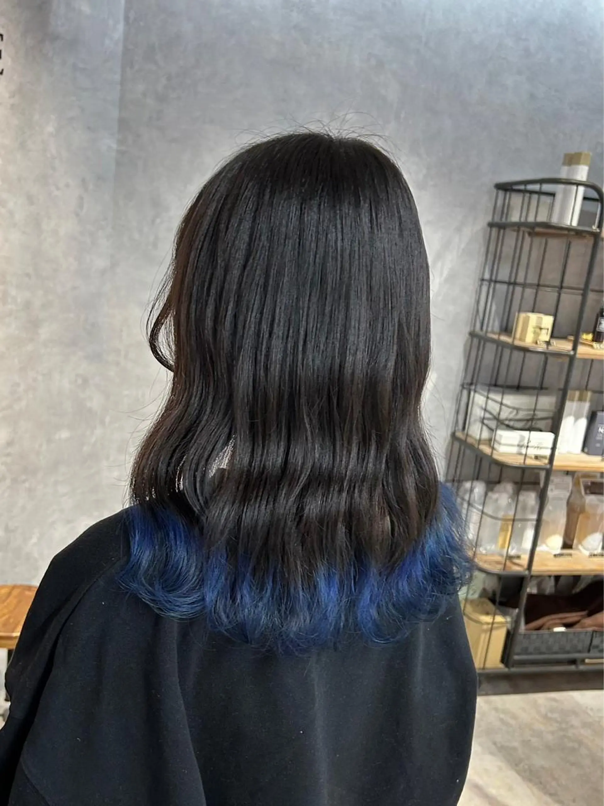 セミロング カラー ヘアアレンジ メンズ メンズブリーチ メンズハイトーン メンズインナーカラー ブリーチ ブルーカラー Cielro/ダブル カラー/西田咲希のヘアスタイル