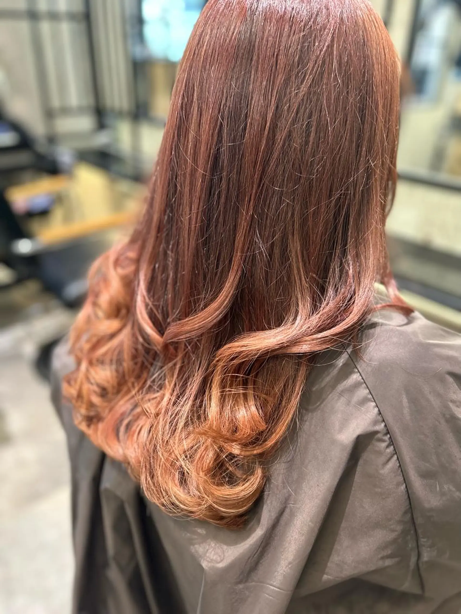 ロング カラー ピンクカラー ロング TATSUKI RESTIAのヘアスタイル