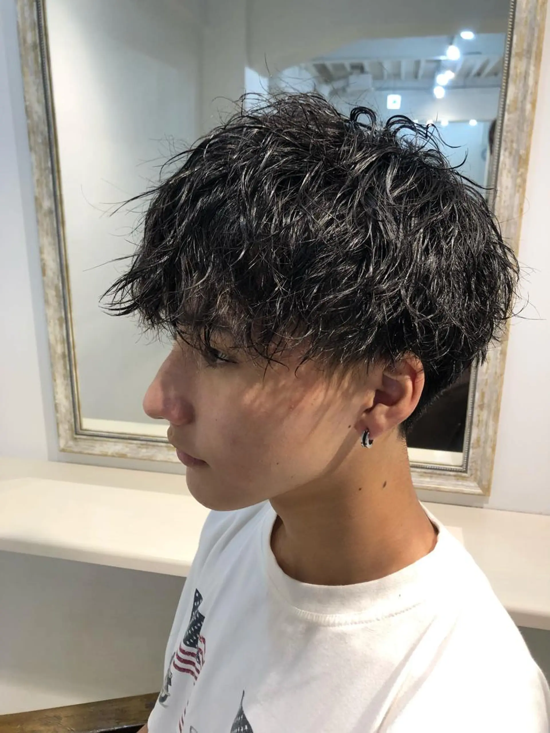 ミディアム パーマ メンズ ミディアムパーマ メンズパーマ ツイストスパイラルパーマ スパイラルパーマ 🤍中野 レオ🤍のヘアスタイル