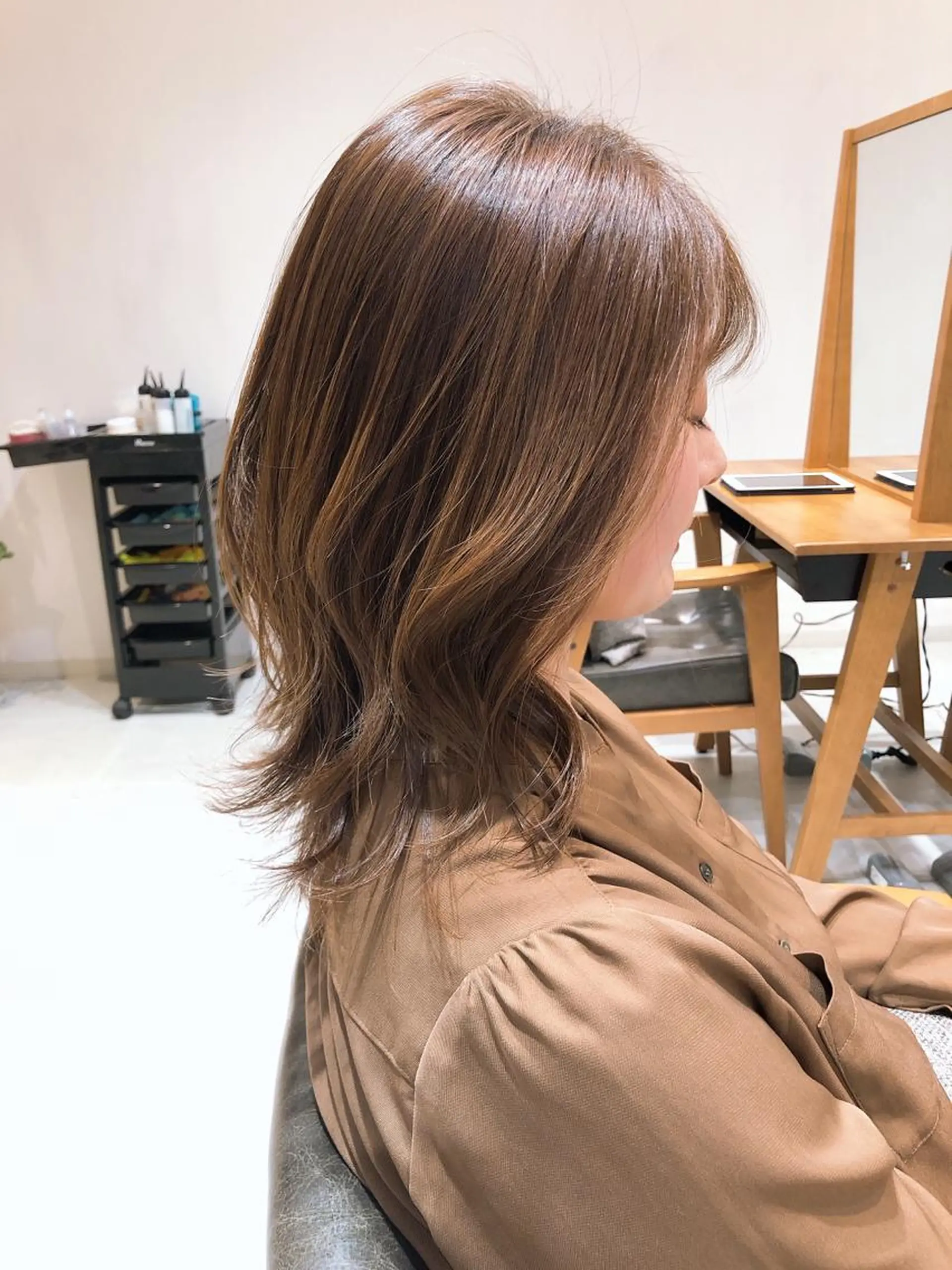 セミロング 透明感×艶髪ヘア asamiの眉毛・アイブロウイメージ