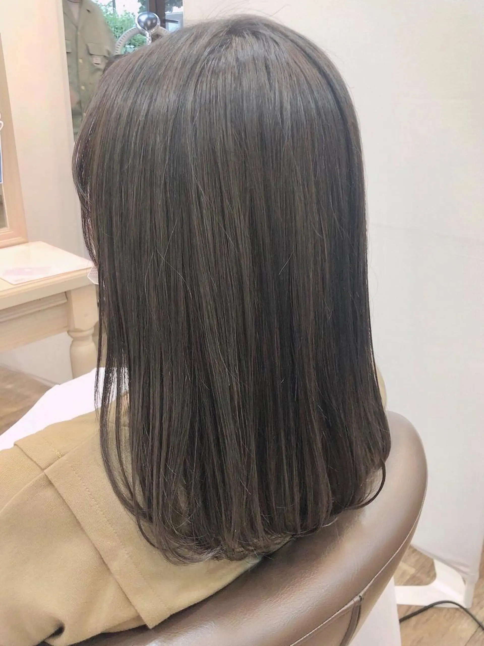 セミロング カラー 西野 美空🍊のヘアスタイル