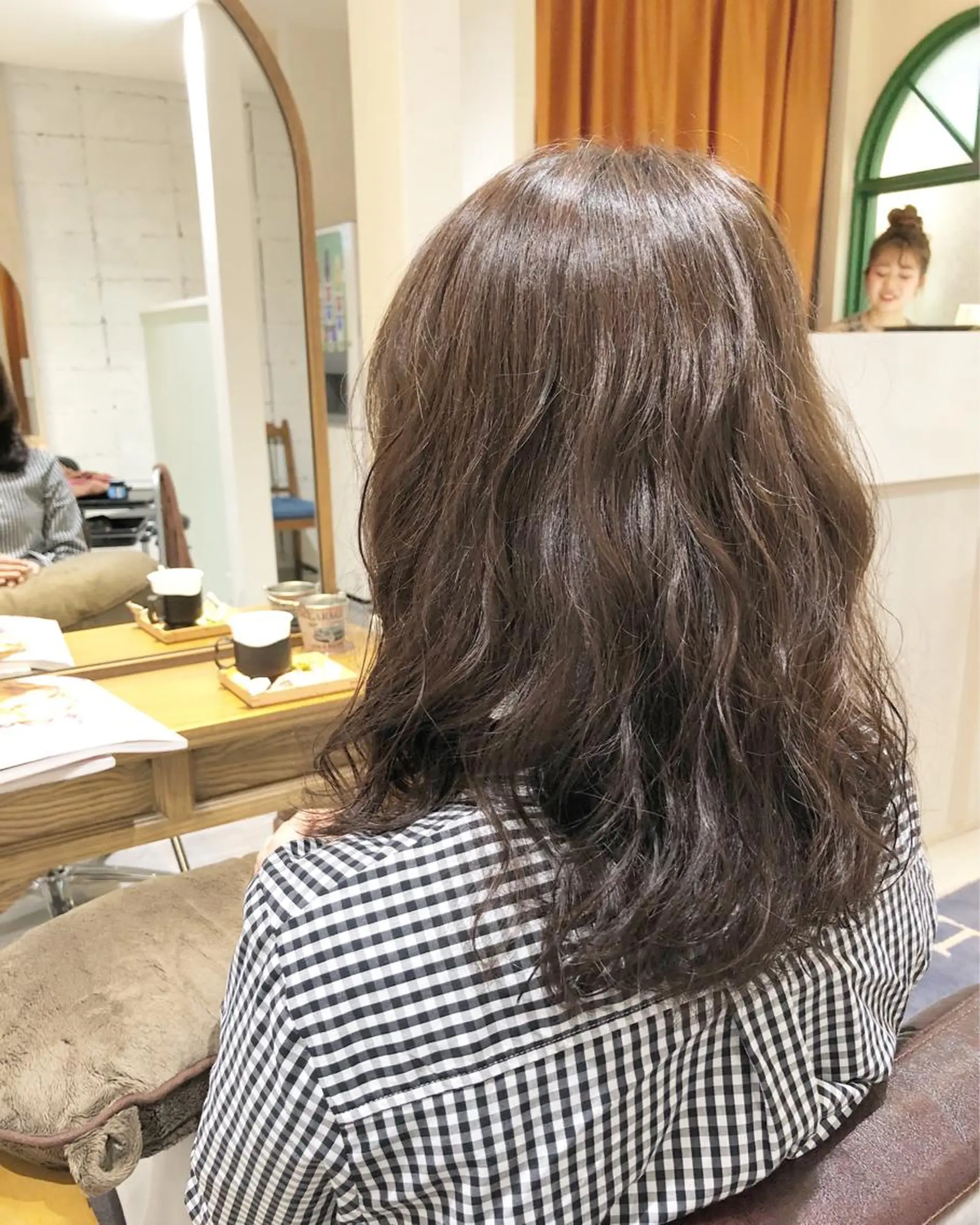 ミディアム カラー パーマ カット ヘアカラー パーマ トリートメント 松田 和樹のヘアスタイル
