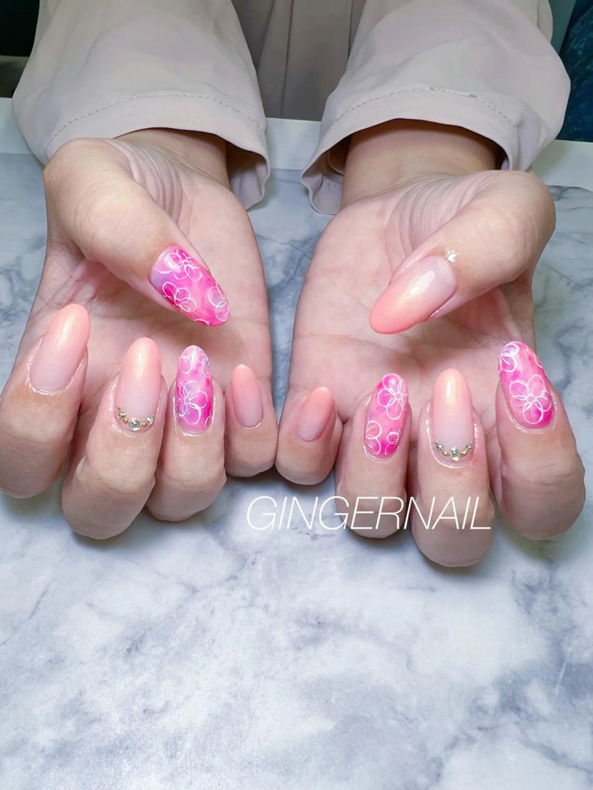 ネイル ハンドネイル ハンドケア 代々木 GINGERNAILのネイルデザイン