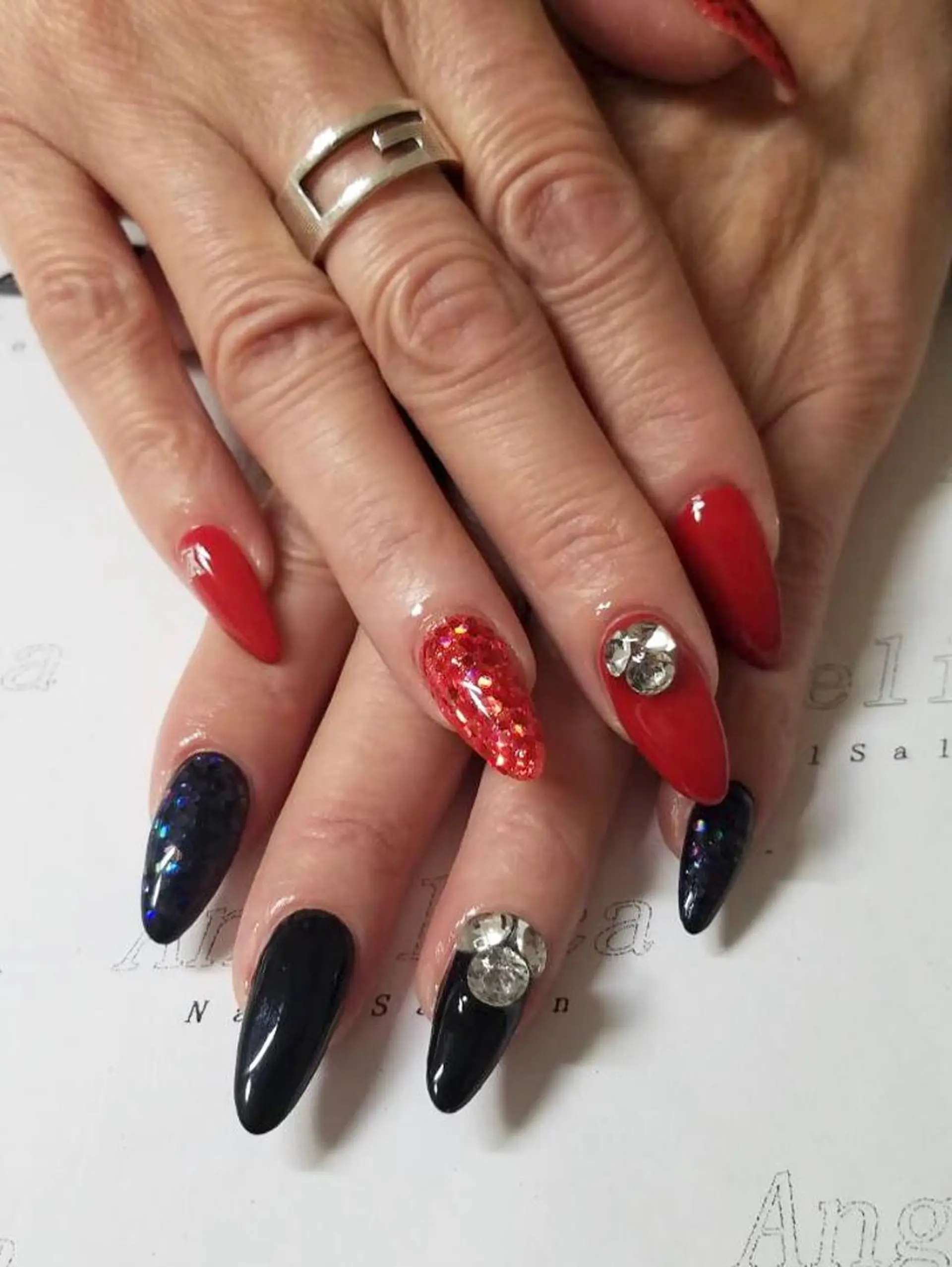 ネイル ハンドネイル Angelica ネイリストのネイルデザイン